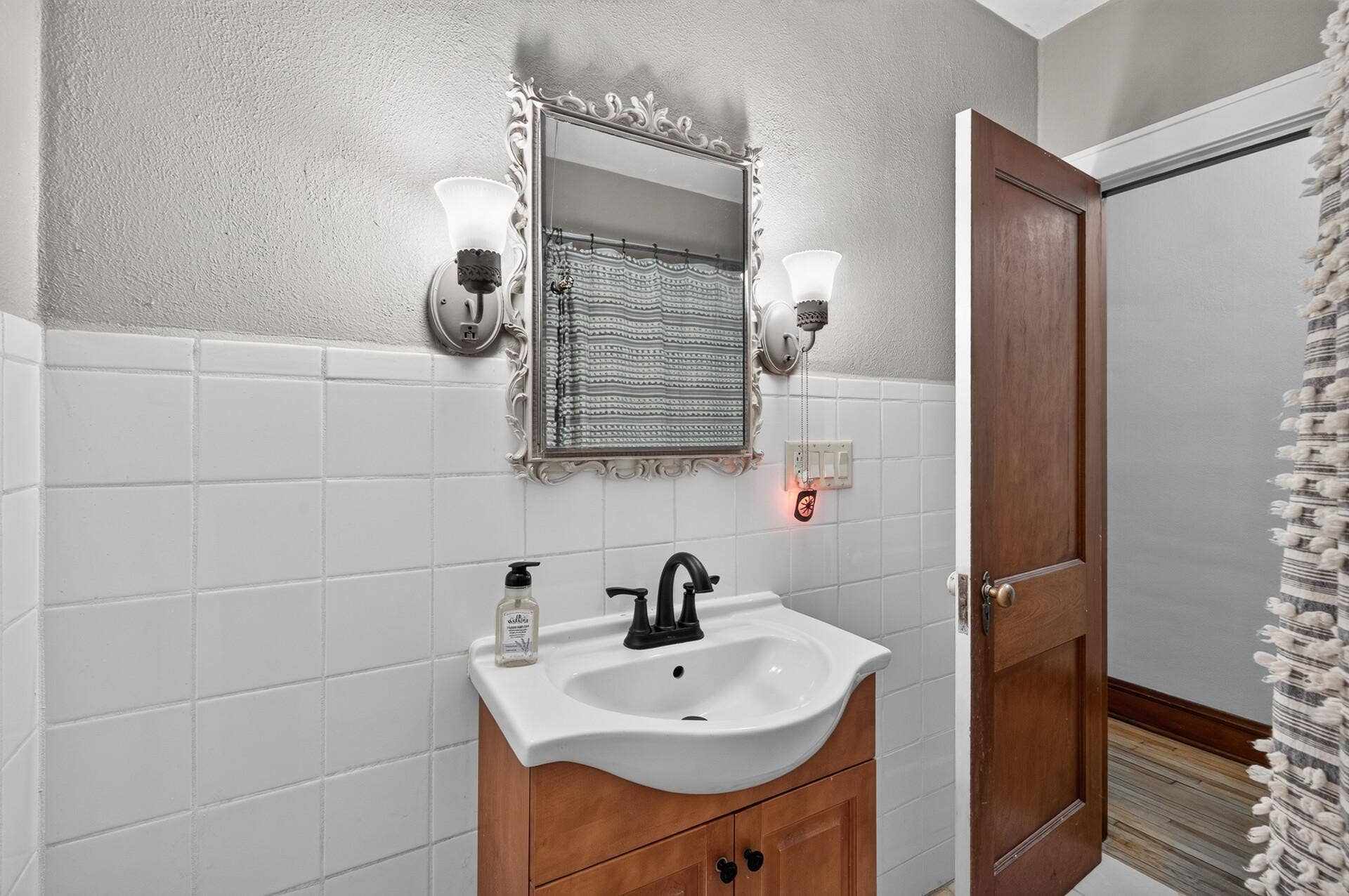 6382 Stillwater Boulevard N, Oakdale, MN 55128 15_6382_Stillwater15_mls.jpg