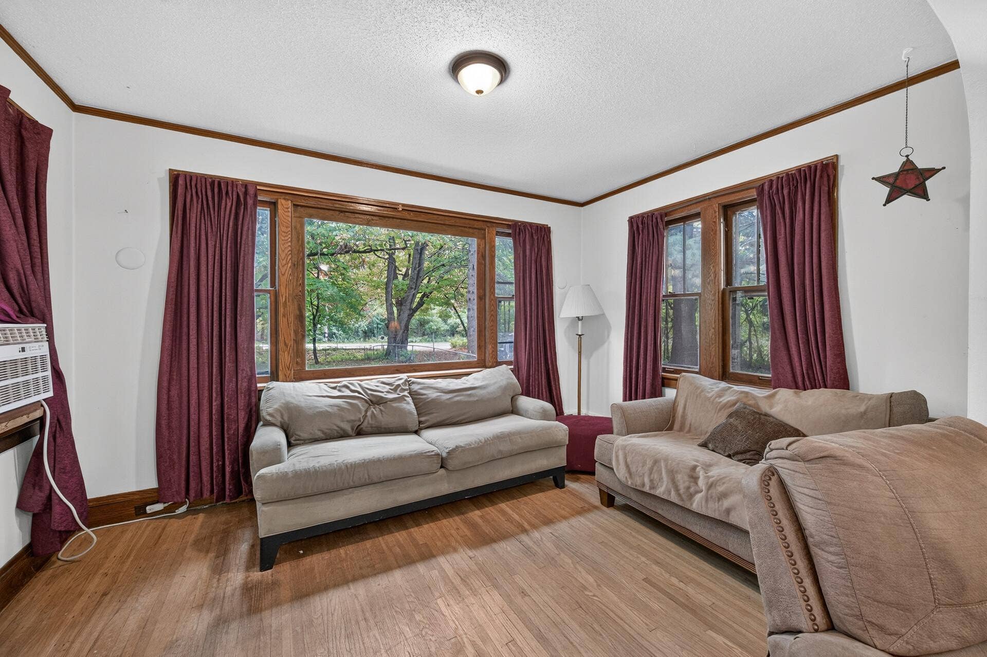 6382 Stillwater Boulevard N, Oakdale, MN 55128 06_6382_Stillwater6_mls.jpg