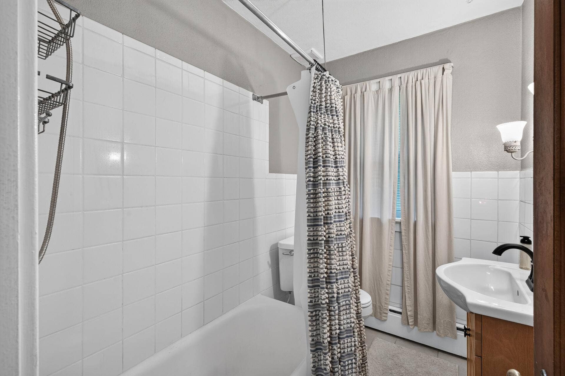 6382 Stillwater Boulevard N, Oakdale, MN 55128 14_6382_Stillwater14_mls.jpg