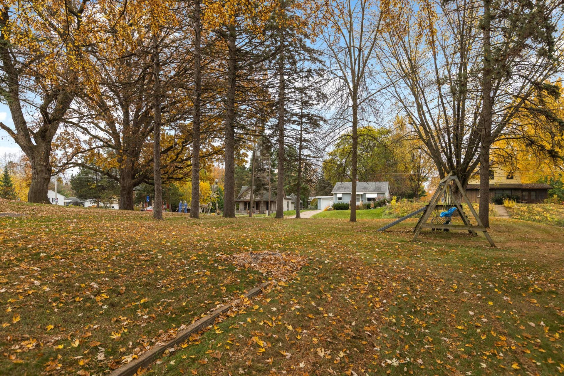 xxxx Ramsey Street W, Stillwater, MN 55038 Nice flat lot ready for your dream home!