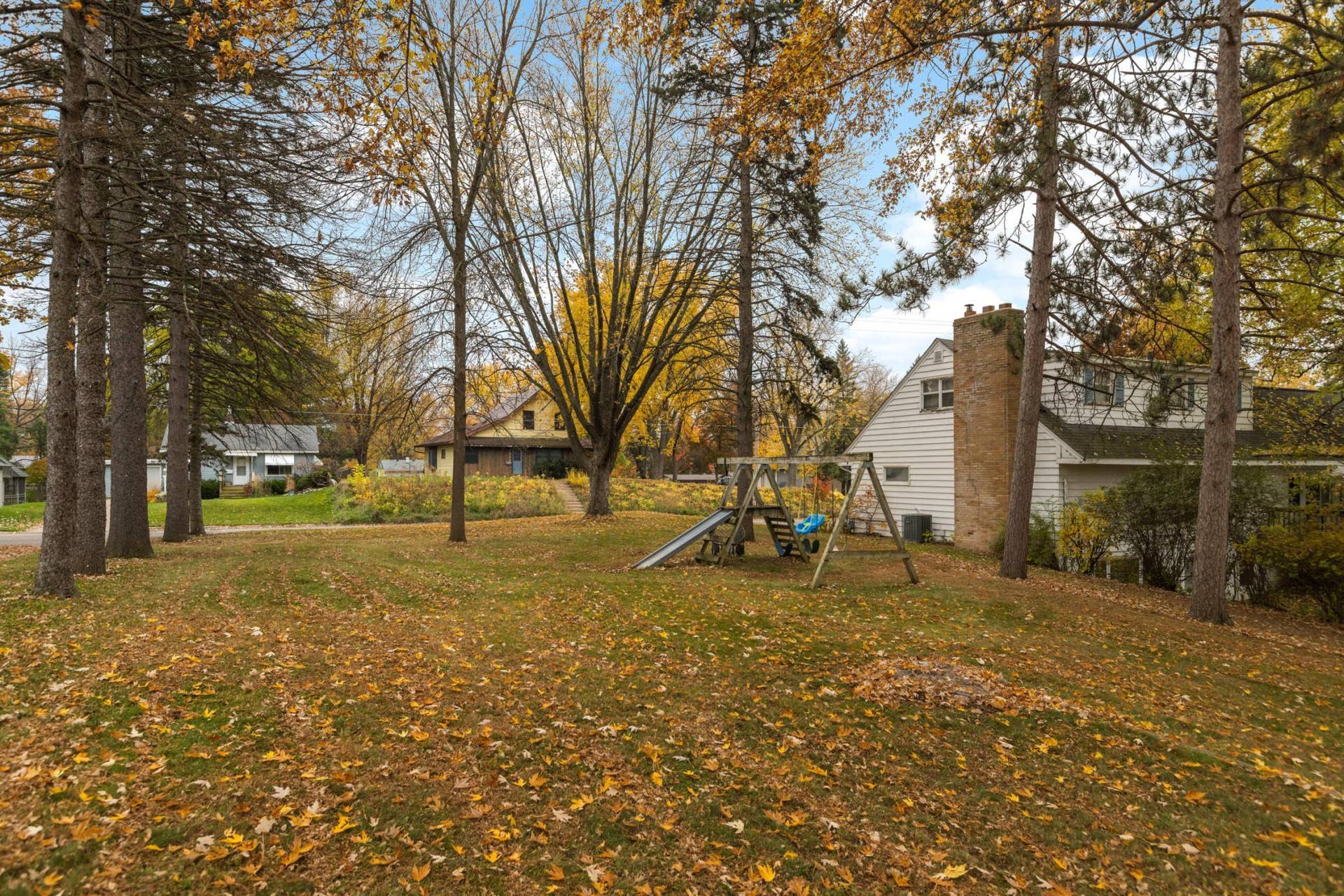 xxxx Ramsey Street W, Stillwater, MN 55038 Nice flat lot ready for your dream home!