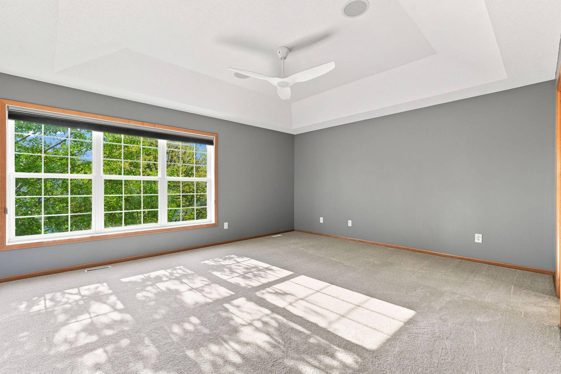 7143 Arthur Drive, Woodbury, MN 55125 Primary bedroom.