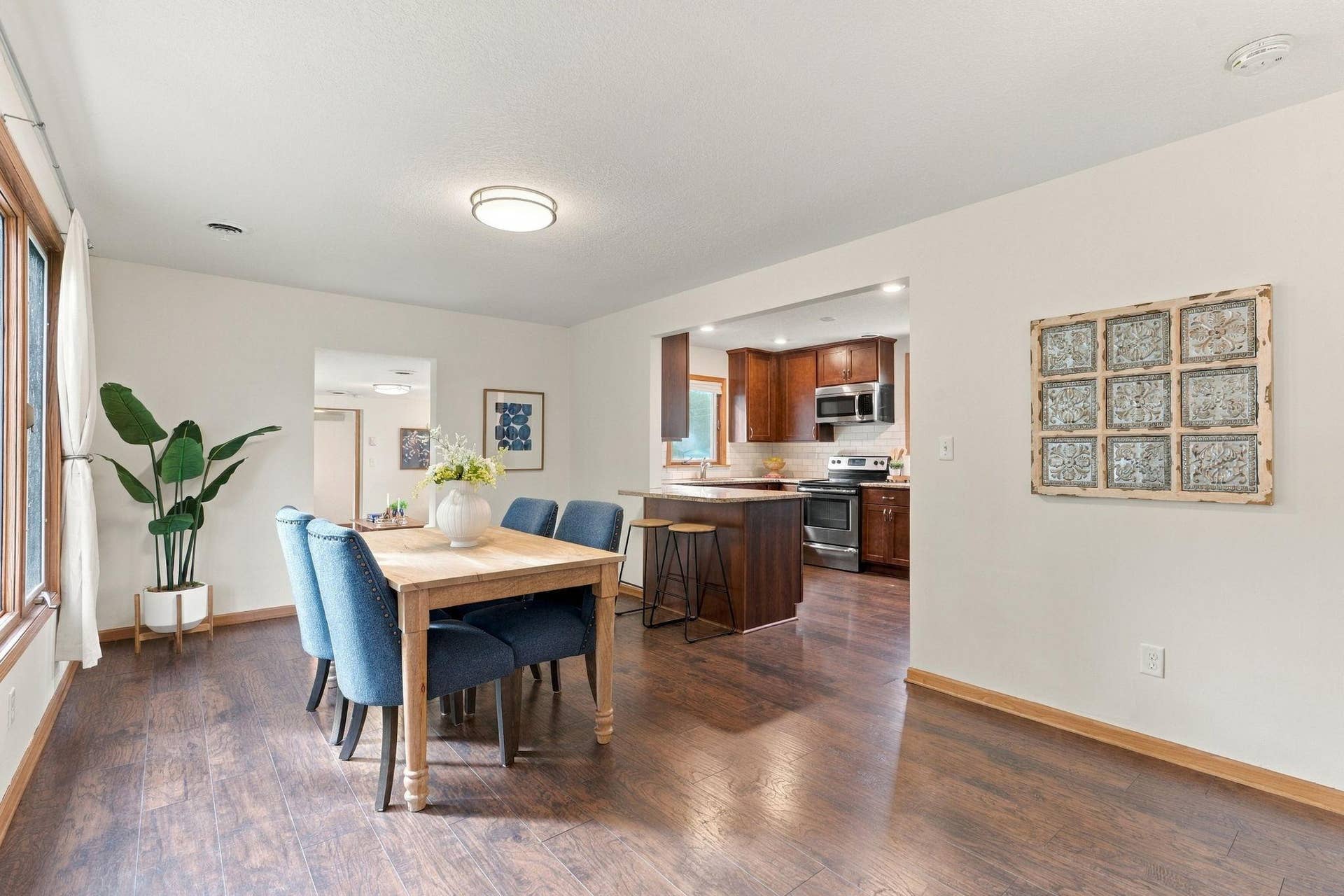 10112 Stevens Avenue S, Bloomington, MN 55420 12-web-or-mls-10112 Stevens Ave S-12.jpg