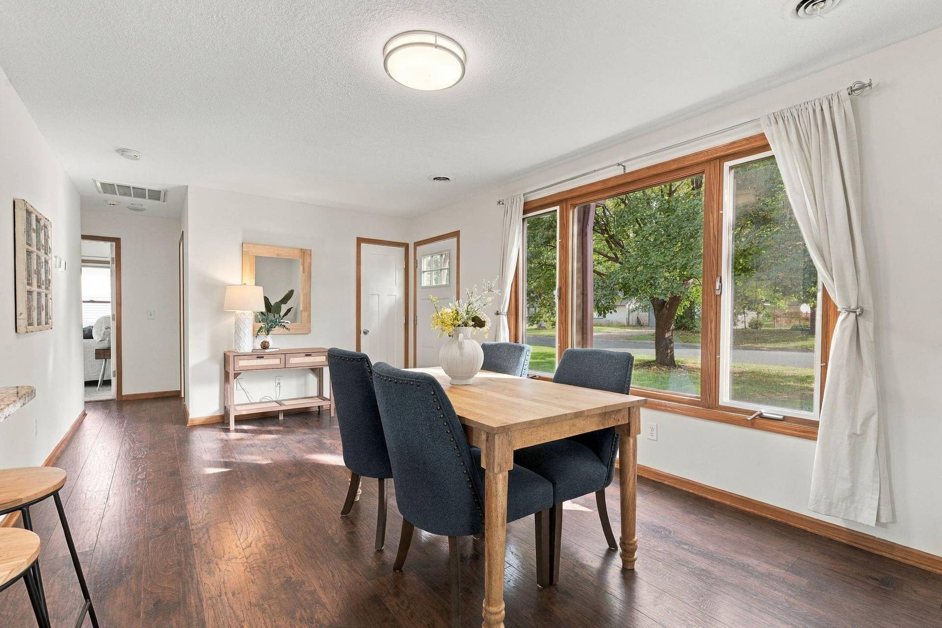 10112 Stevens Avenue S, Bloomington, MN 55420 15-web-or-mls-10112 Stevens Ave S-15.jpg