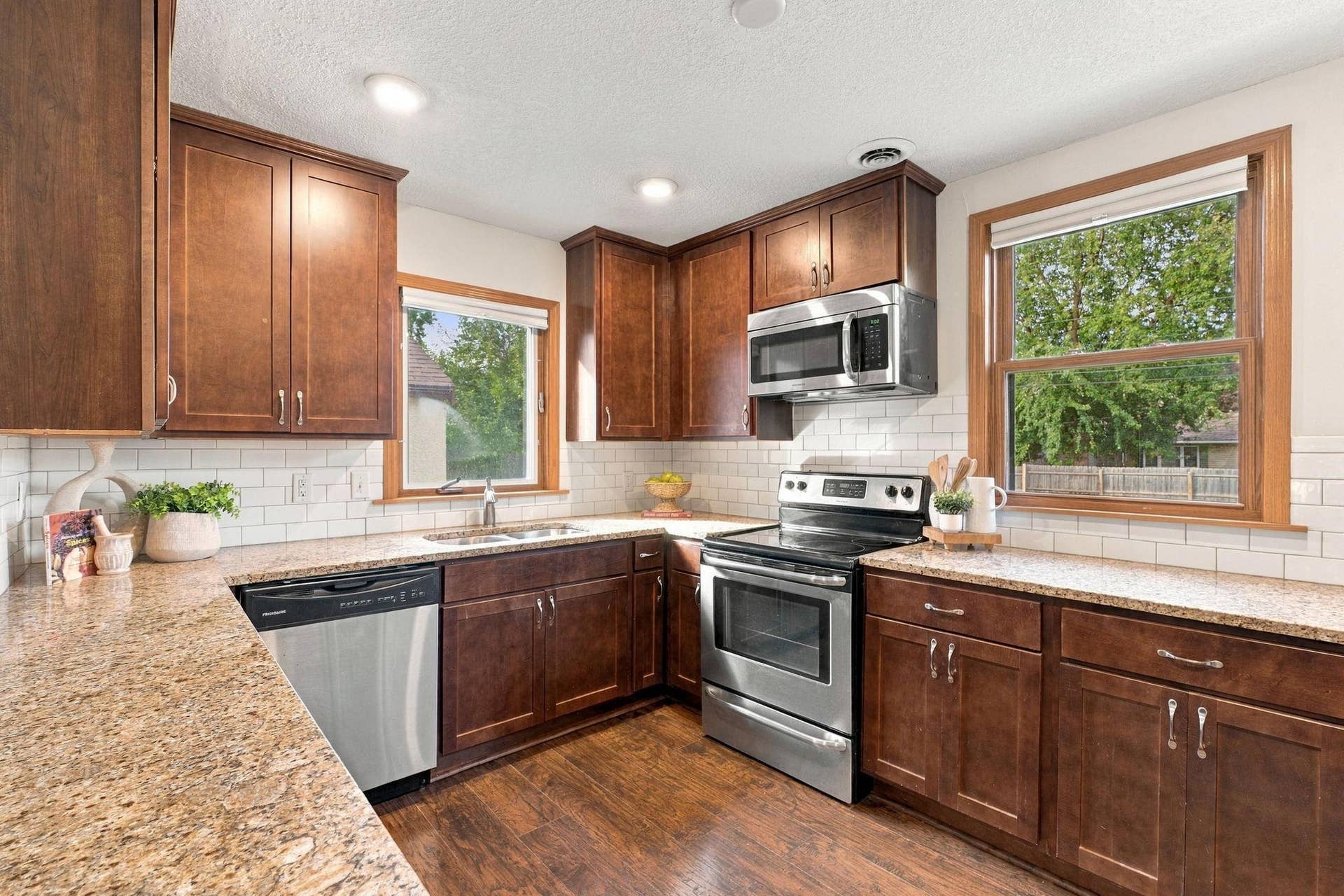10112 Stevens Avenue S, Bloomington, MN 55420 19-web-or-mls-10112 Stevens Ave S-19.jpg