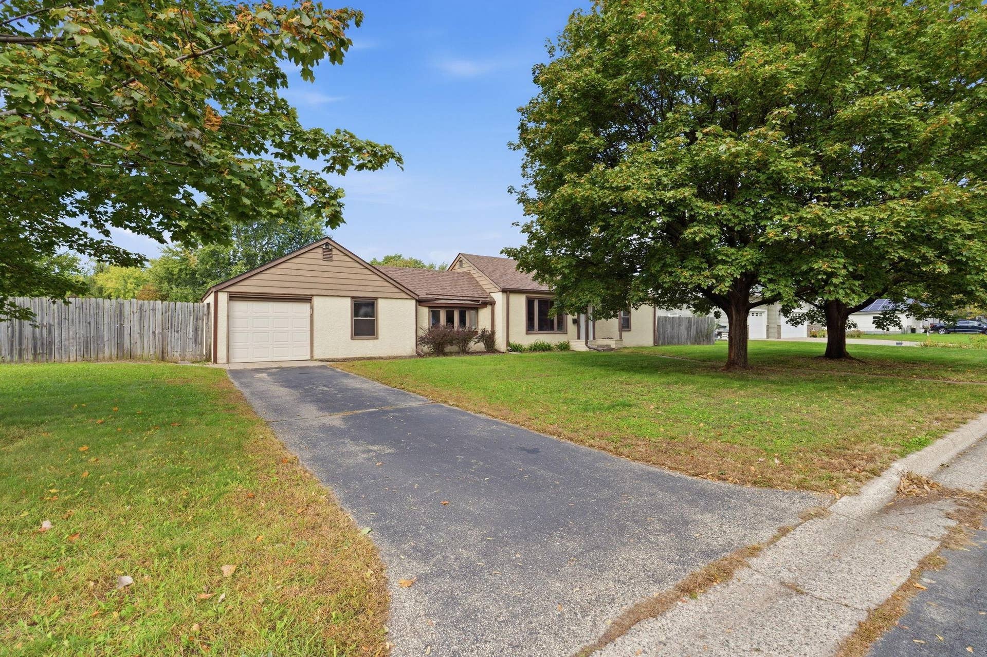 10112 Stevens Avenue S, Bloomington, MN 55420 1-web-or-mls-10112 Stevens Ave S-1.jpg