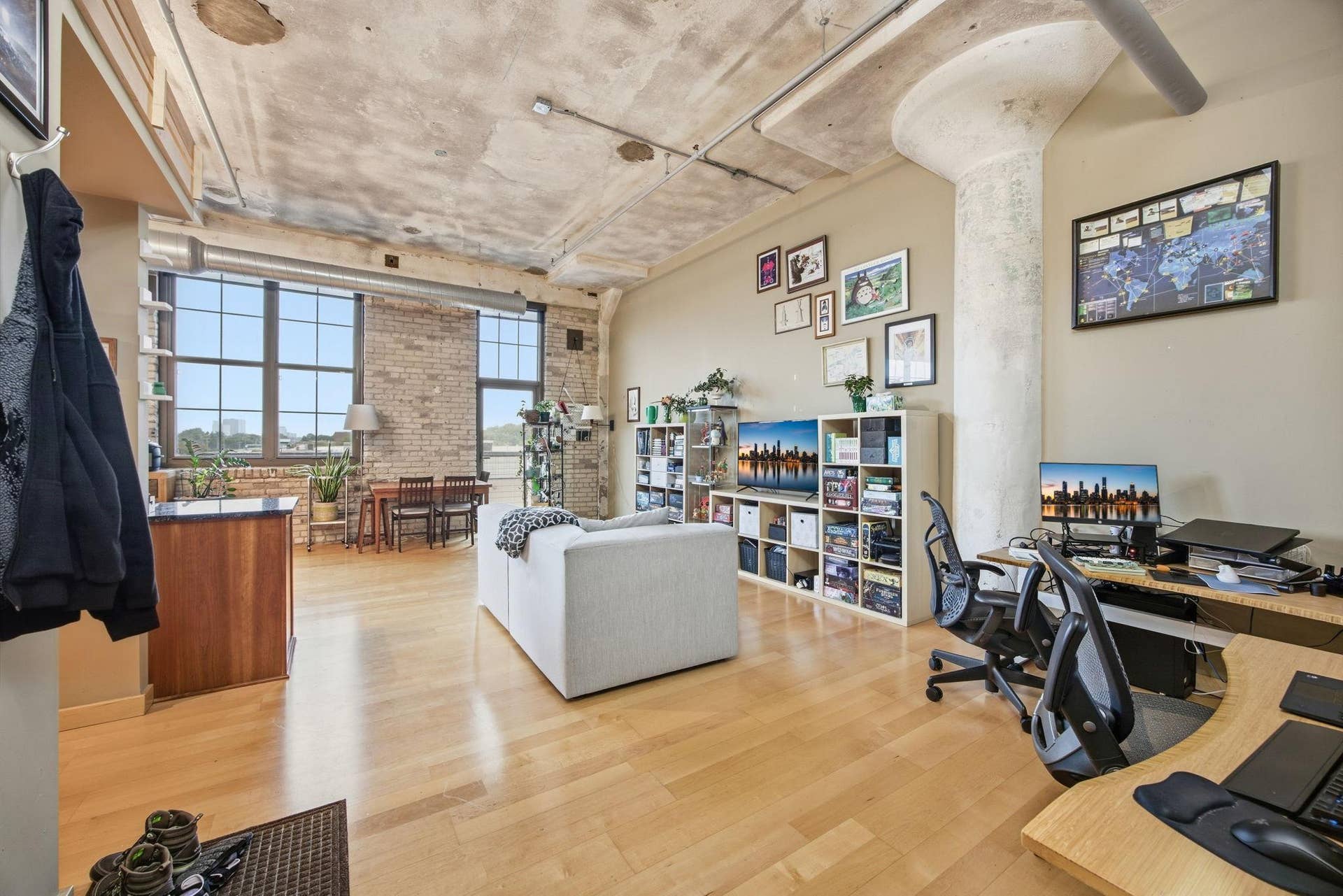 1901 E Hennepin Avenue, #303, 53, Minneapolis, MN 55413 Great view to the rear of the Condo