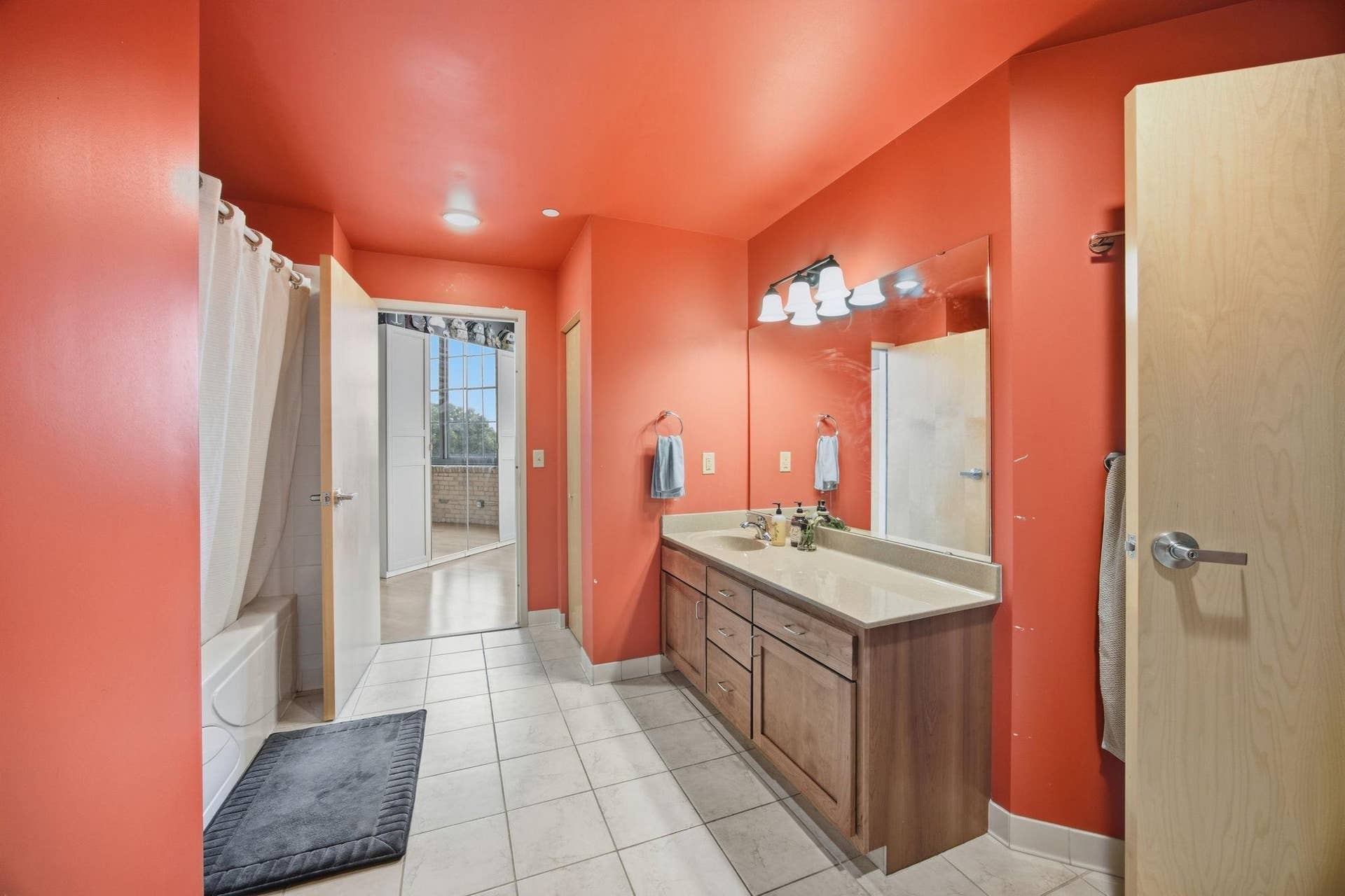 1901 E Hennepin Avenue, #303, 53, Minneapolis, MN 55413 Ample size vanity and storage