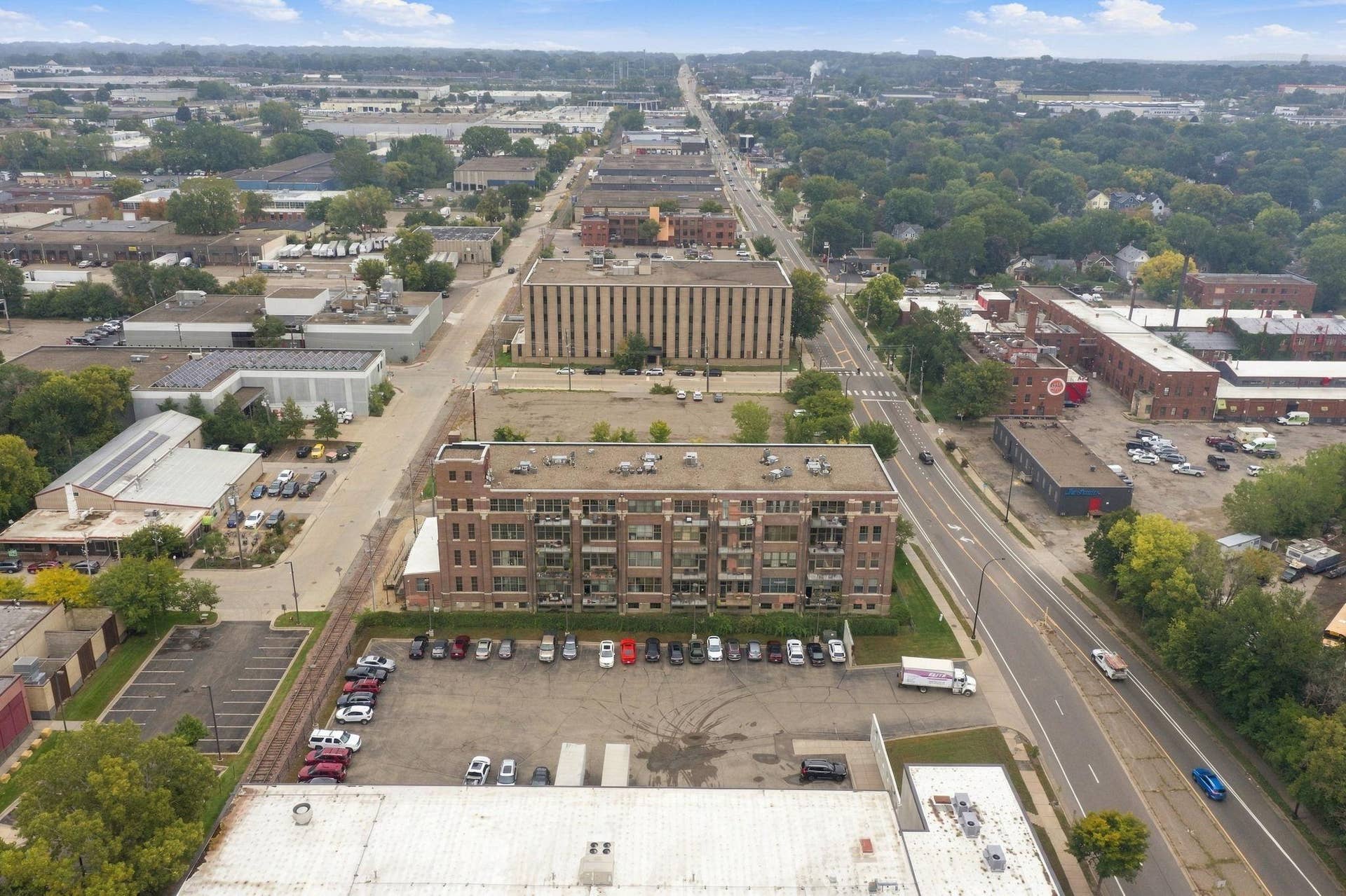 1901 E Hennepin Avenue, #303, 53, Minneapolis, MN 55413 20-web-or-mls-1901 E Hennepin Ave-20.jpg