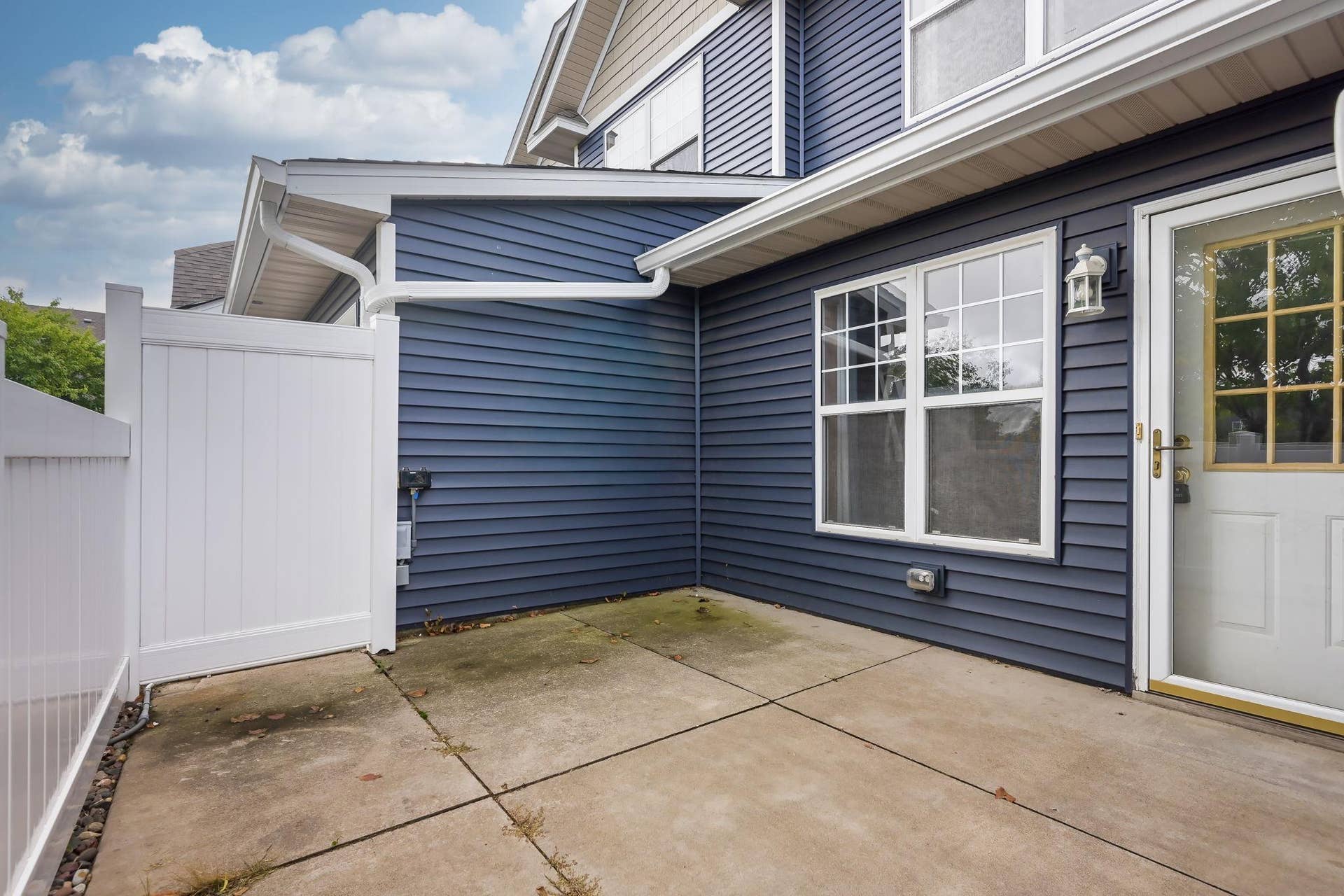 3-web-or-mls-Hickory Ln N30.jpeg