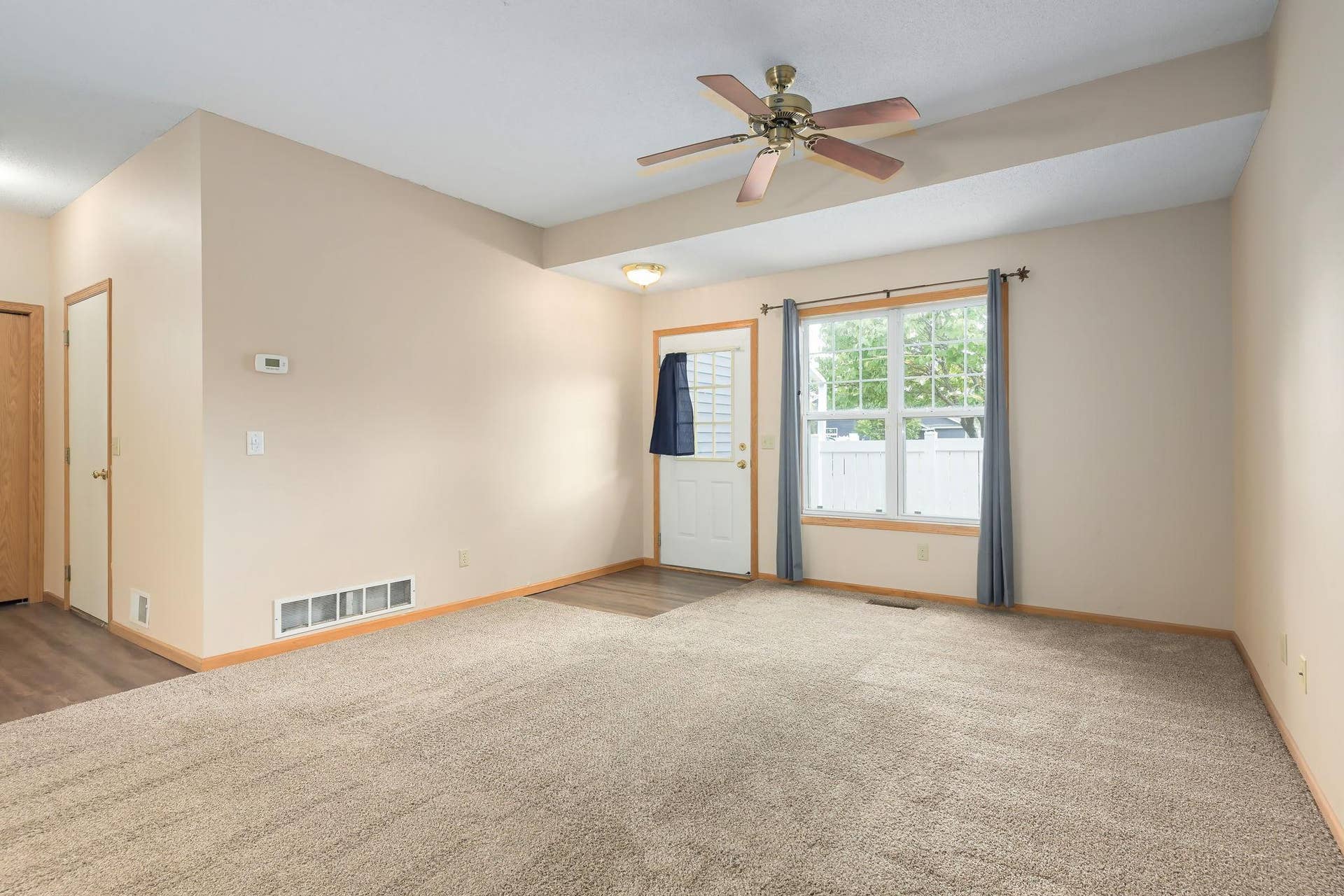 15-web-or-mls-Hickory Ln N10.jpeg