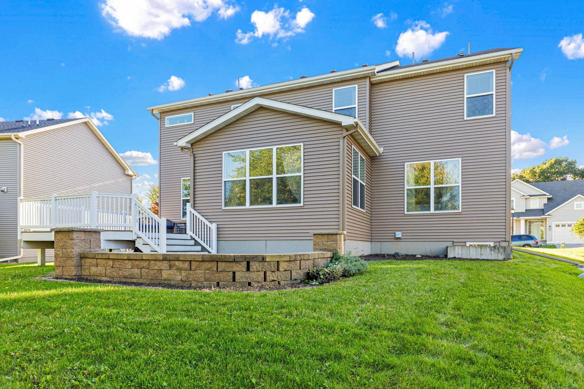 626 Eastgate Parkway, Mahtomedi, MN 55115 626 Eastgate Parkway, Mahtomedi, MN 55115