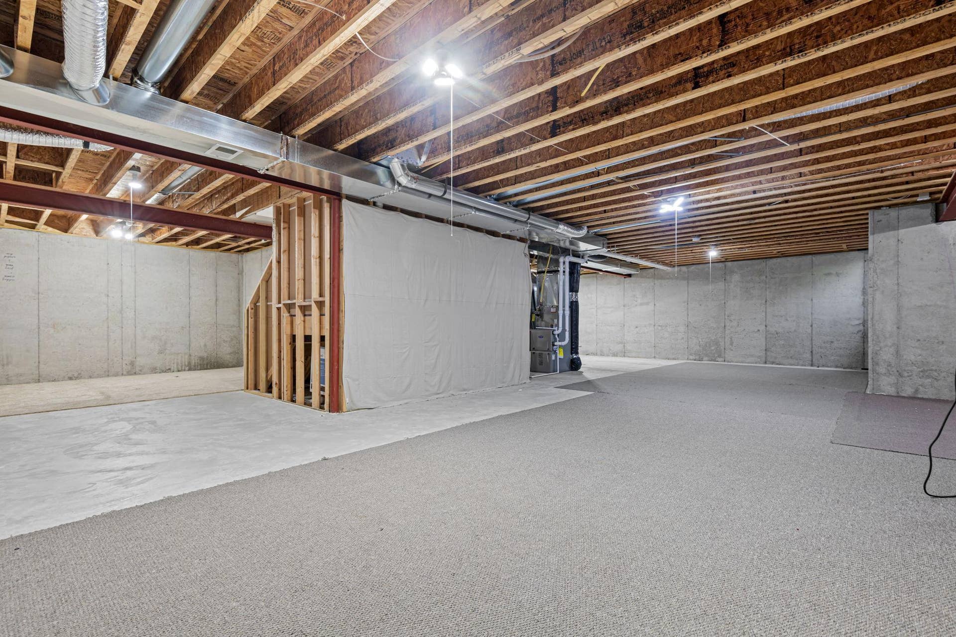 626 Eastgate Parkway, Mahtomedi, MN 55115 Unfinished Lower Level Awaits Your Design