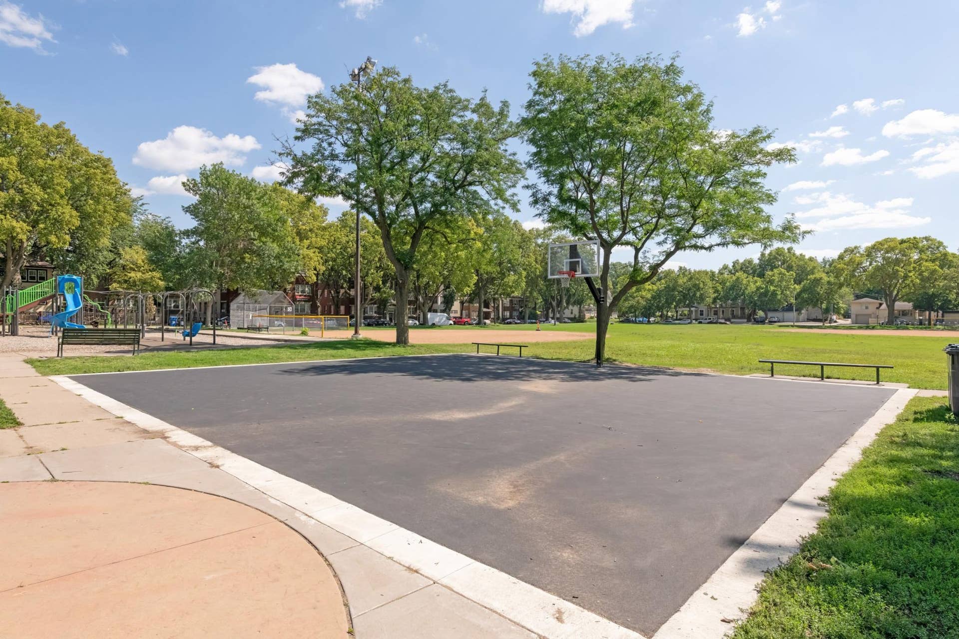 207 W 34th Street, 48, Minneapolis, MN 55408 Image-47.jpg