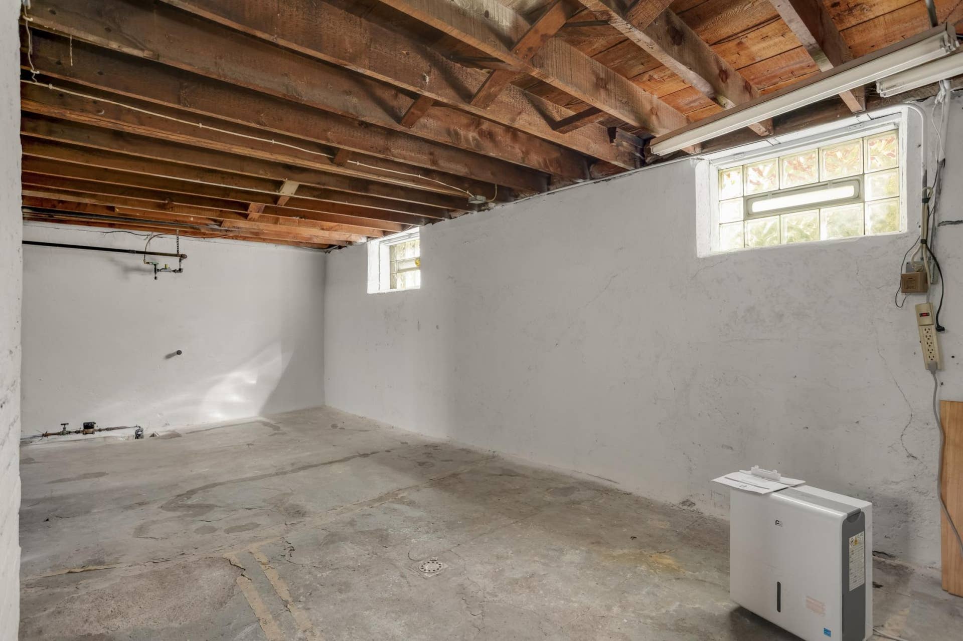 207 W 34th Street, 48, Minneapolis, MN 55408 Image-36.jpg