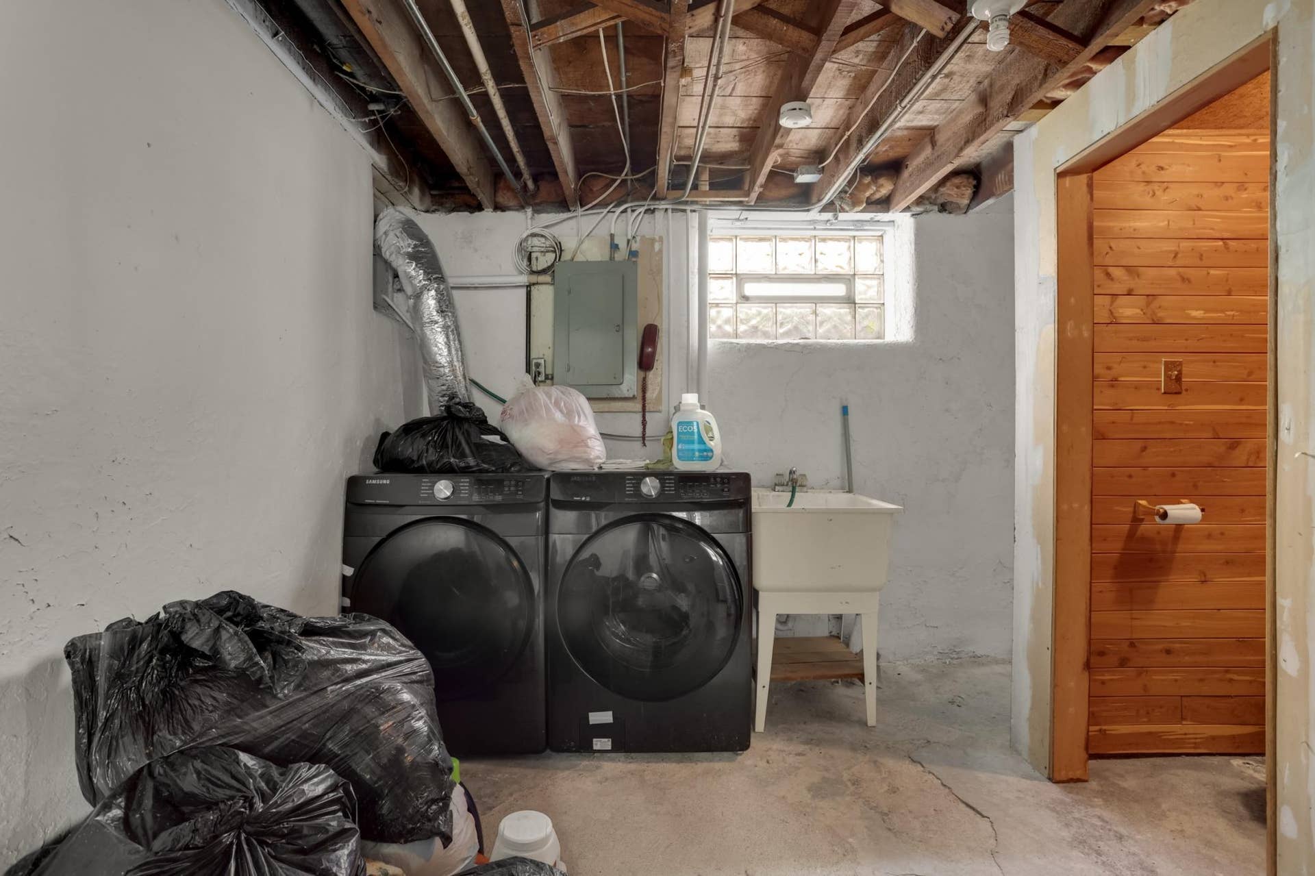 207 W 34th Street, 48, Minneapolis, MN 55408 Image-37.jpg