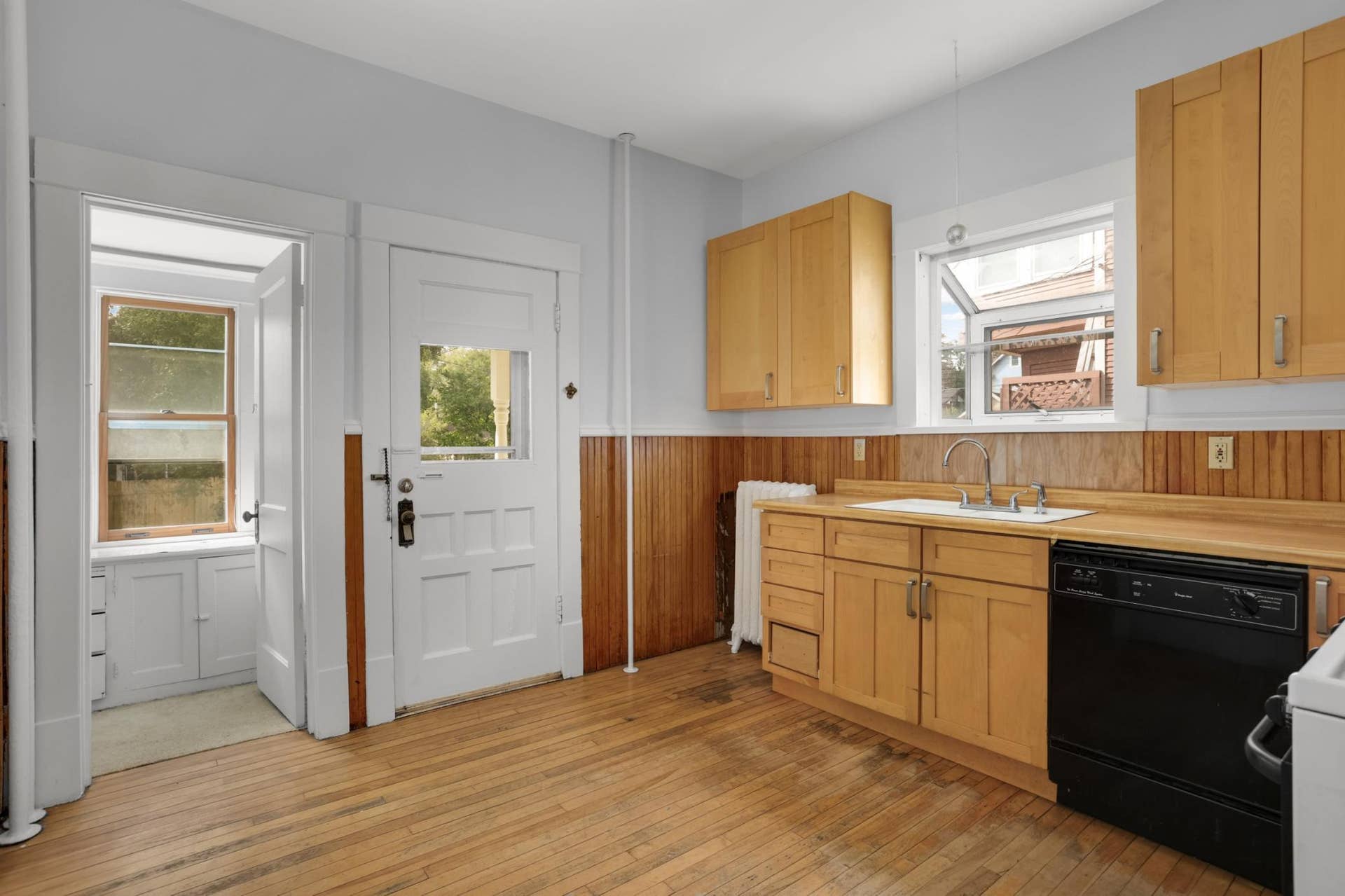 207 W 34th Street, 48, Minneapolis, MN 55408 Image-18.jpg