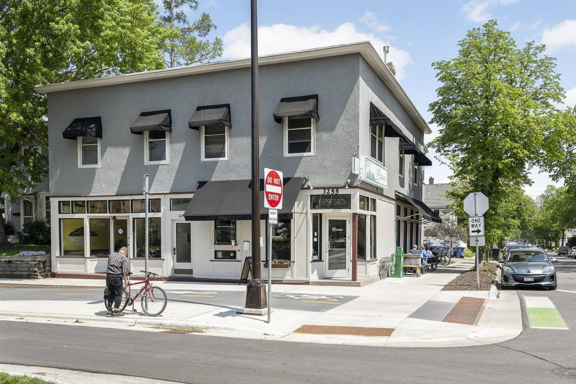 207 W 34th Street, 48, Minneapolis, MN 55408 Image-55.jpg
