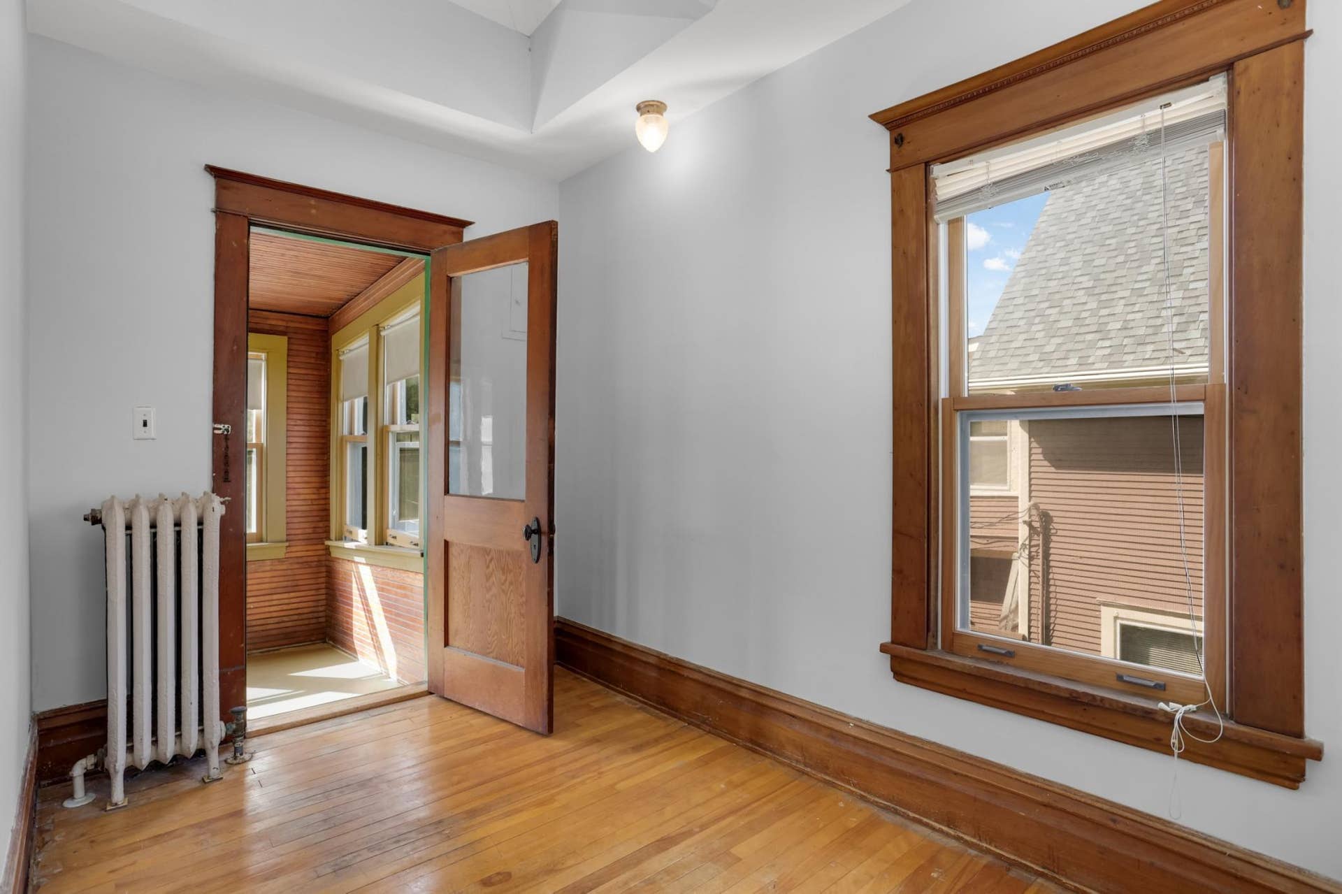 207 W 34th Street, 48, Minneapolis, MN 55408 Image-28.jpg