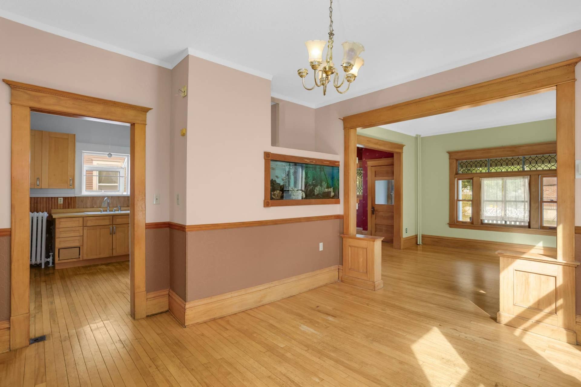 207 W 34th Street, 48, Minneapolis, MN 55408 Image-15.jpg