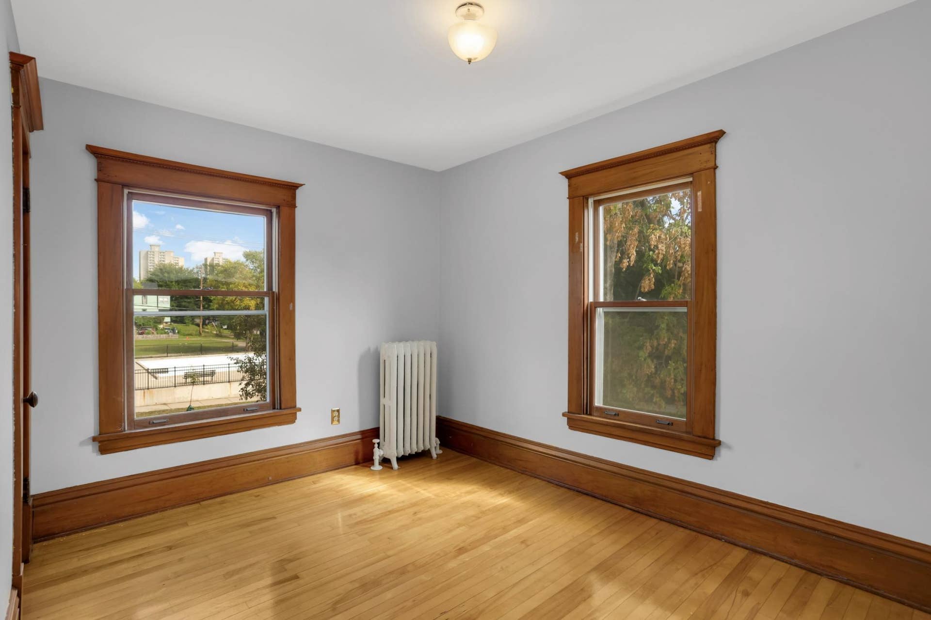 207 W 34th Street, 48, Minneapolis, MN 55408 Image-23.jpg