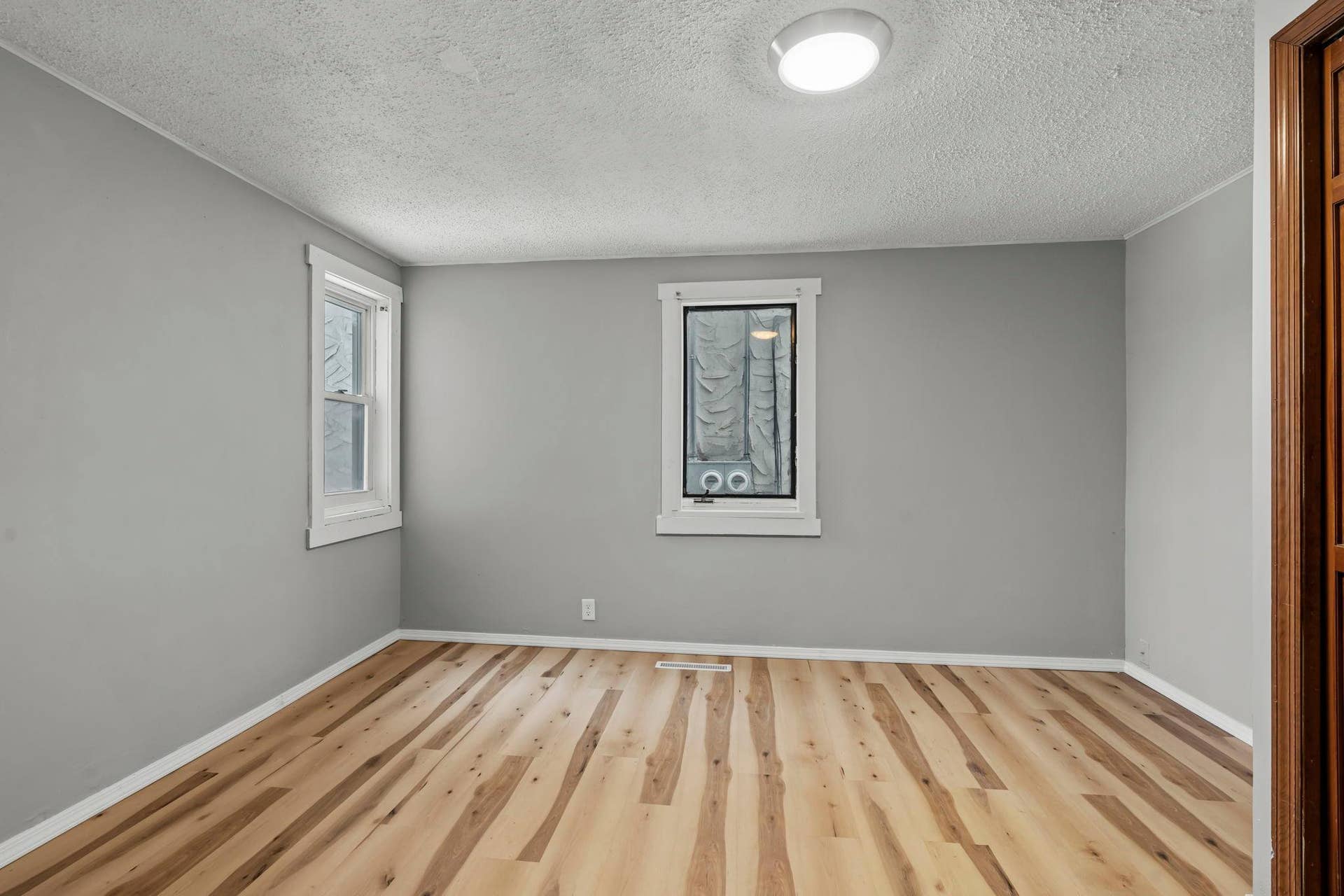 275 Western Avenue S, 103, Saint Paul, MN 55102 17-web-or-mls-275 Western Ave S-38.jpg