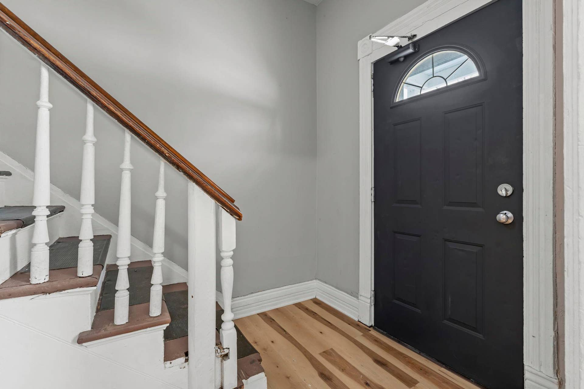275 Western Avenue S, 103, Saint Paul, MN 55102 10-web-or-mls-275 Western Ave S-3.jpg