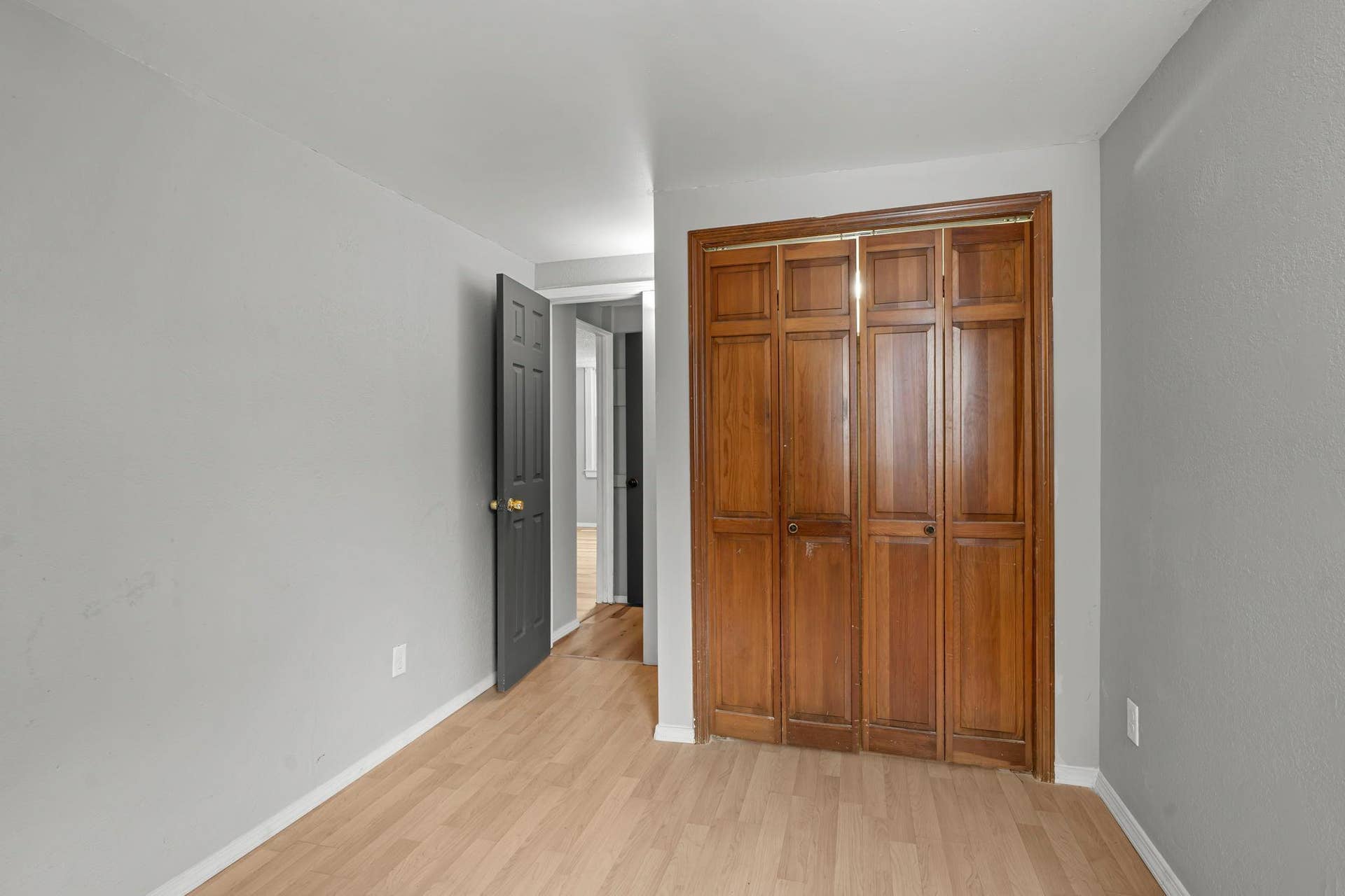 275 Western Avenue S, 103, Saint Paul, MN 55102 33-web-or-mls-275 Western Ave S-116.jpg
