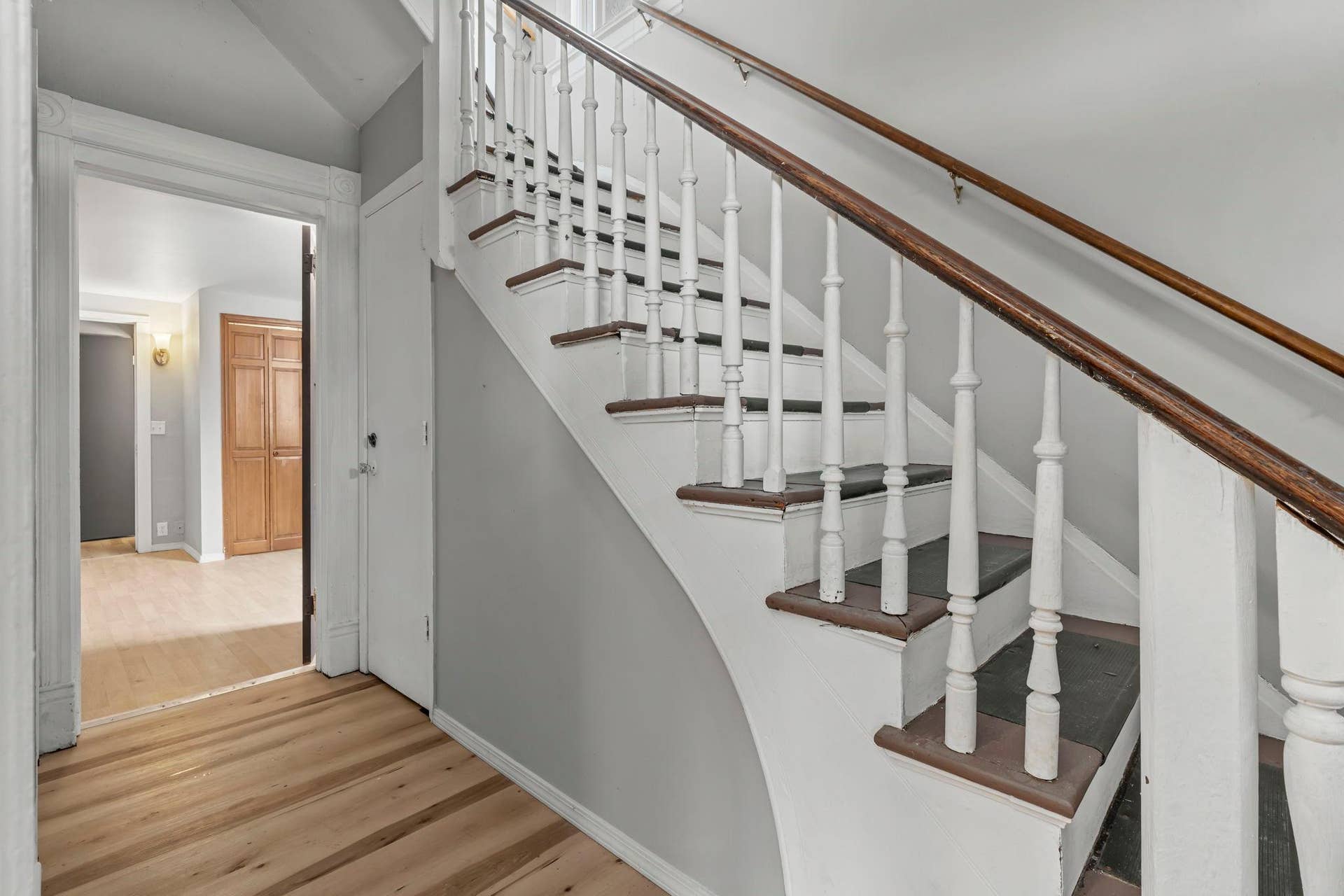 275 Western Avenue S, 103, Saint Paul, MN 55102 11-web-or-mls-275 Western Ave S-8.jpg