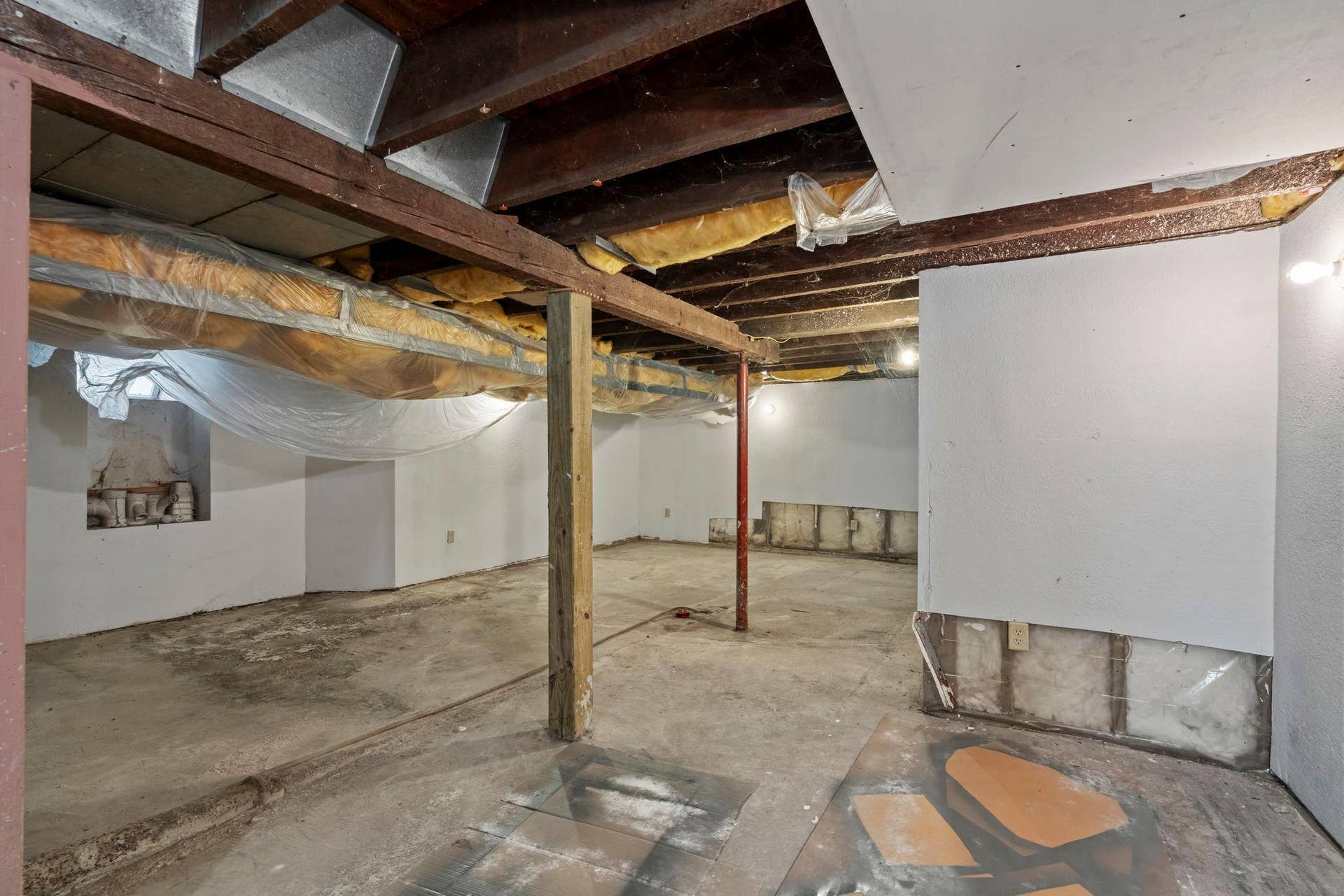 275 Western Avenue S, 103, Saint Paul, MN 55102 57-web-or-mls-275 Western Ave S-263.jpg