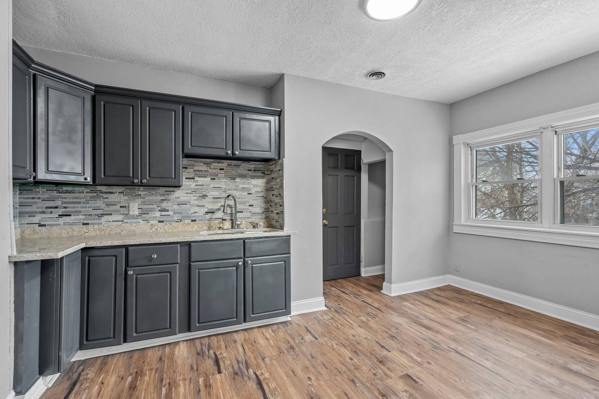 275 Western Avenue S, 103, Saint Paul, MN 55102 36-web-or-mls-275 Western Ave S-188.jpg