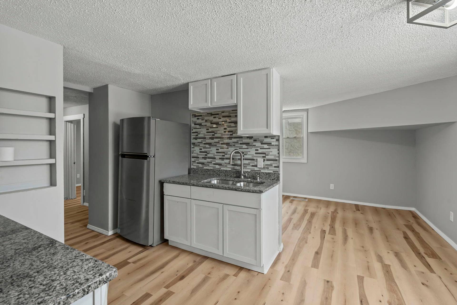 275 Western Avenue S, 103, Saint Paul, MN 55102 23-web-or-mls-275 Western Ave S-68.jpg