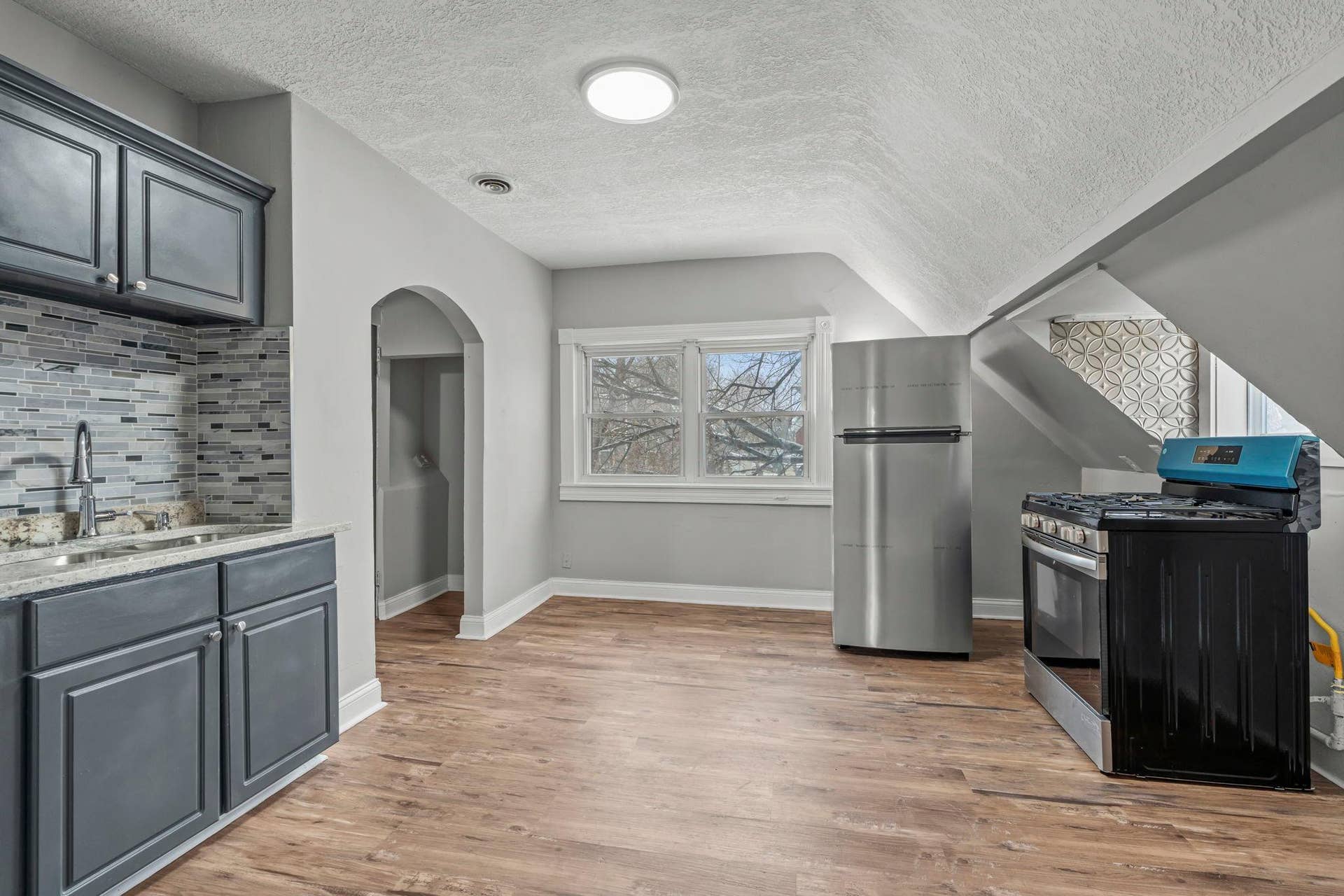 275 Western Avenue S, 103, Saint Paul, MN 55102 35-web-or-mls-275 Western Ave S-183.jpg