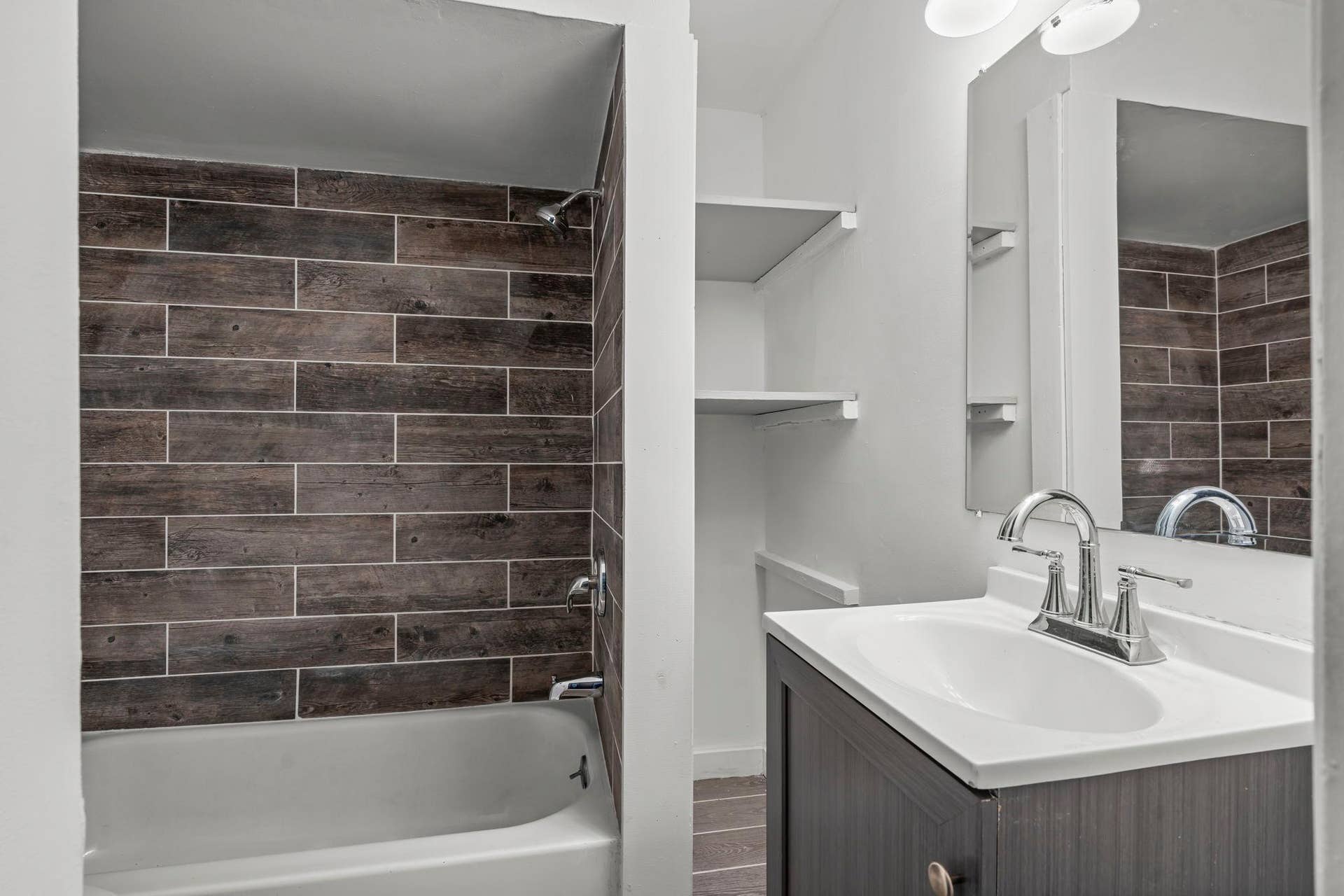 275 Western Avenue S, 103, Saint Paul, MN 55102 29-web-or-mls-275 Western Ave S-98.jpg