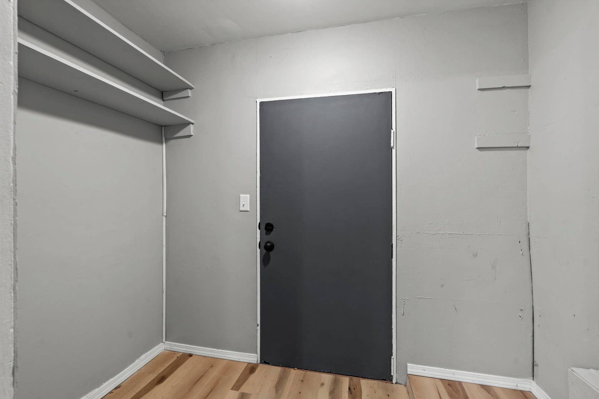 275 Western Avenue S, 103, Saint Paul, MN 55102 25-web-or-mls-275 Western Ave S-78.jpg