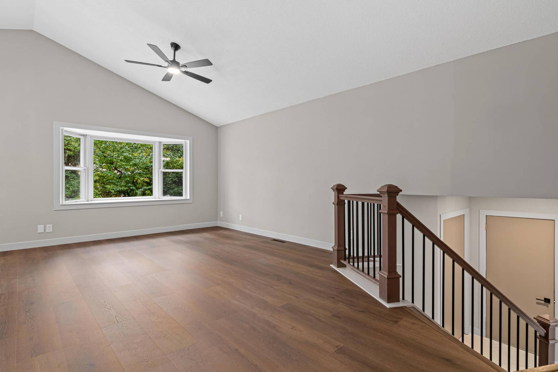 2365 Hillwood Drive E, Maplewood, MN 55119 2365 Hillwood Dr-3.jpg