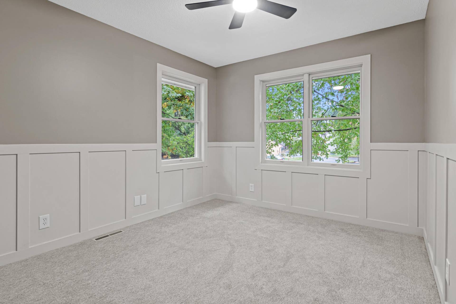2365 Hillwood Drive E, Maplewood, MN 55119 2365 Hillwood Dr-12.jpg