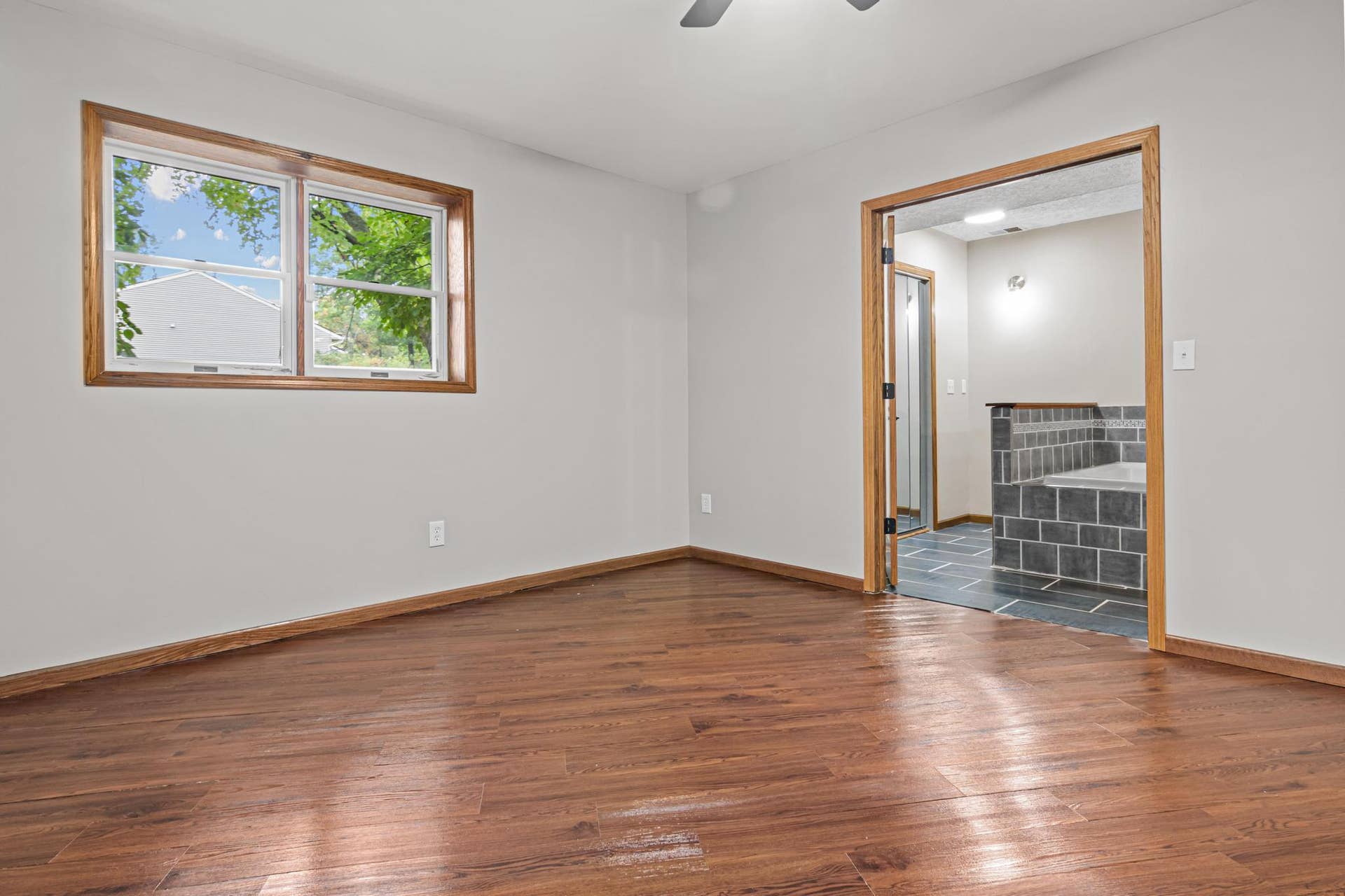 2365 Hillwood Drive E, Maplewood, MN 55119 2365 Hillwood Dr-20.jpg