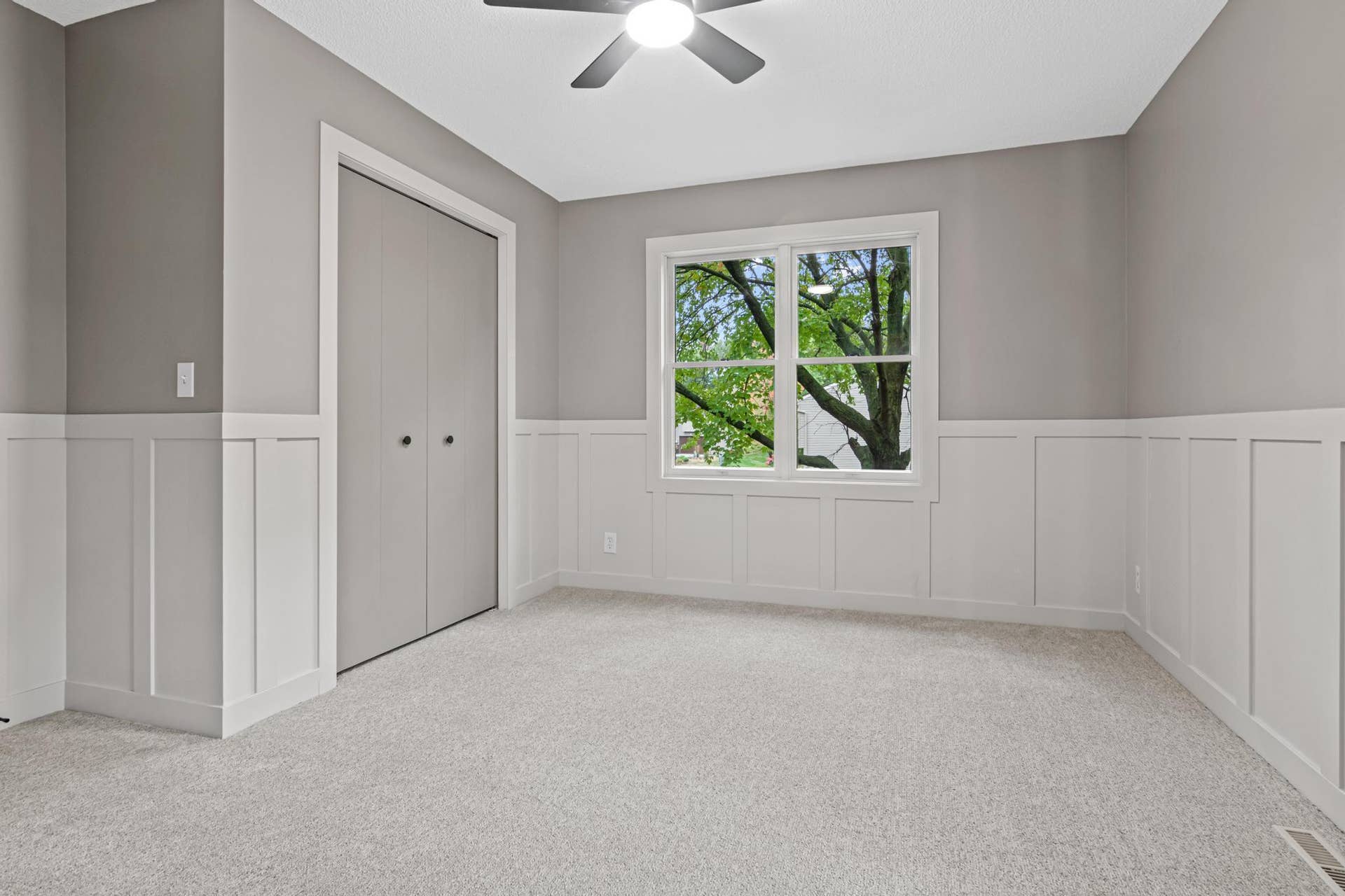 2365 Hillwood Drive E, Maplewood, MN 55119 2365 Hillwood Dr-16.jpg