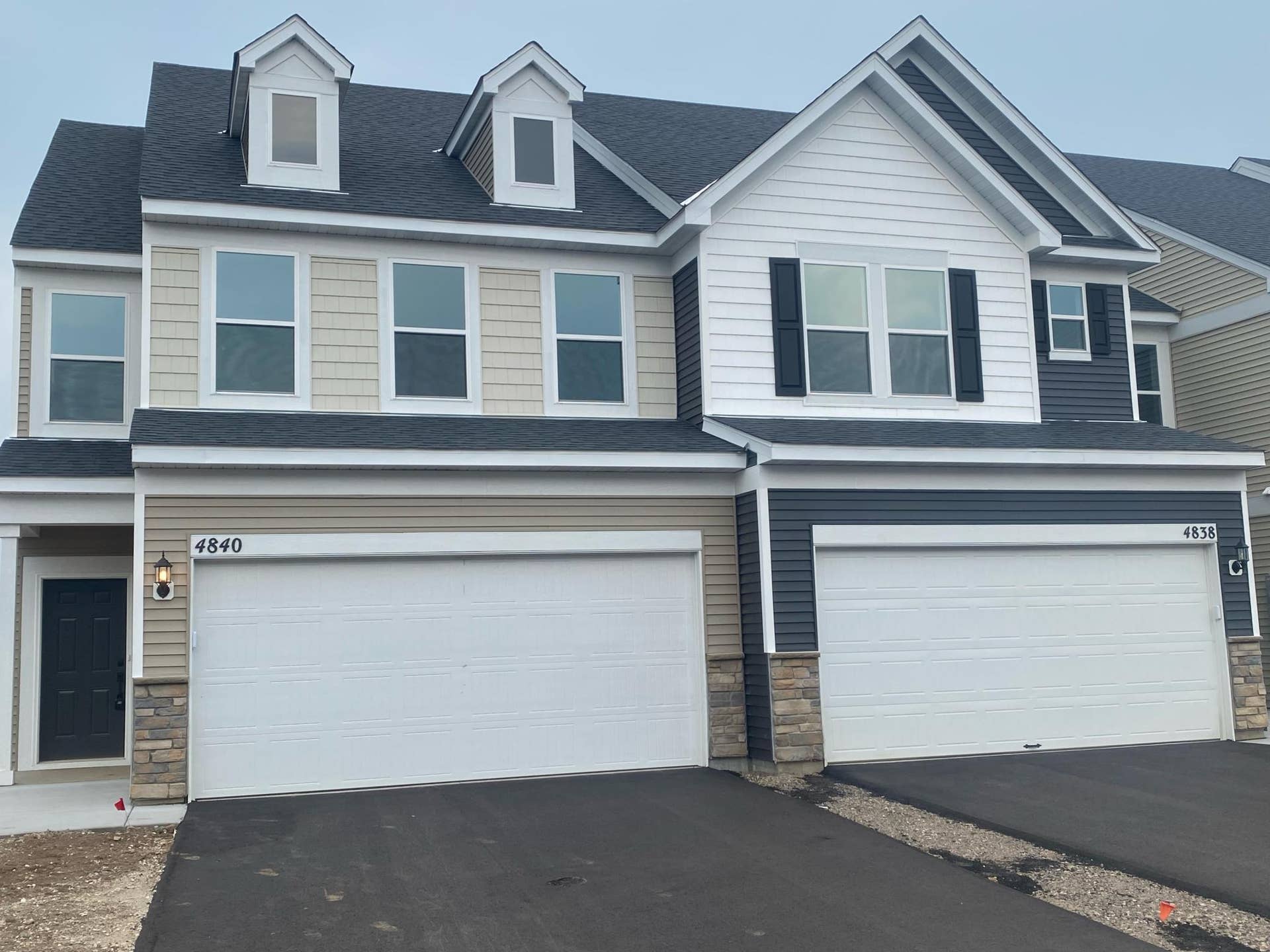 4838 Airlake Drive, Woodbury, MN 55129 4838 Airlake Drive, Woodbury, MN 55129