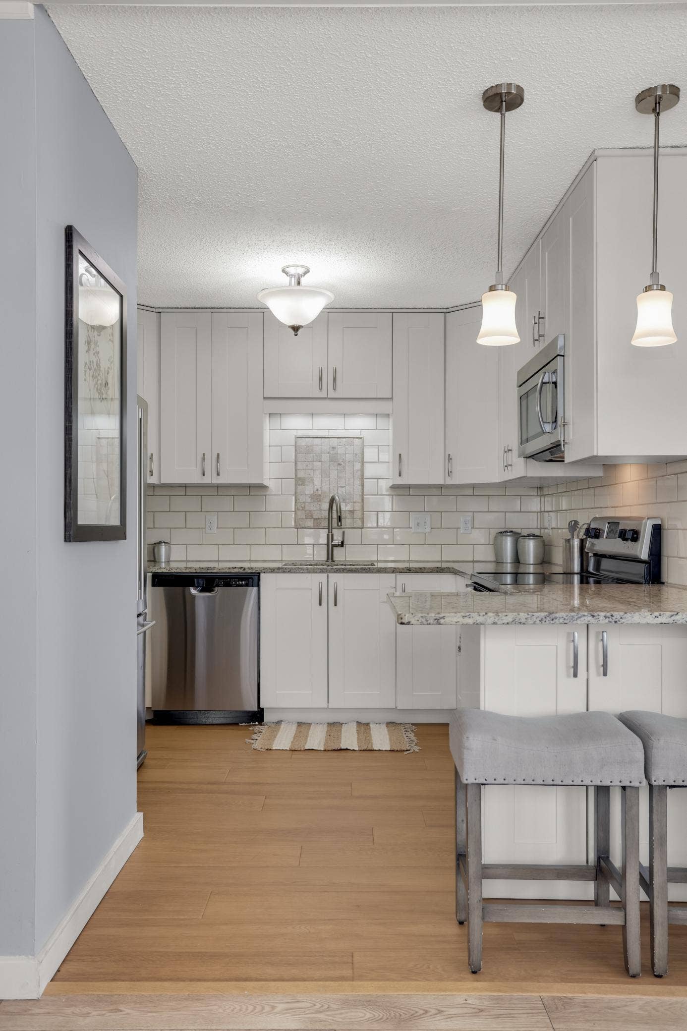 3012 Lake Shore Drive, #B, 83, Minneapolis, MN 55416