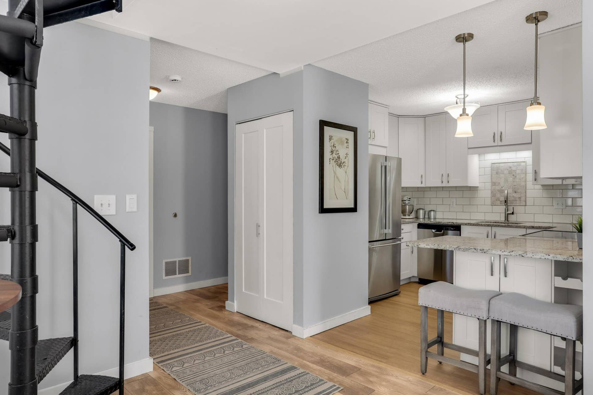 3012 Lake Shore Drive, #B, 83, Minneapolis, MN 55416