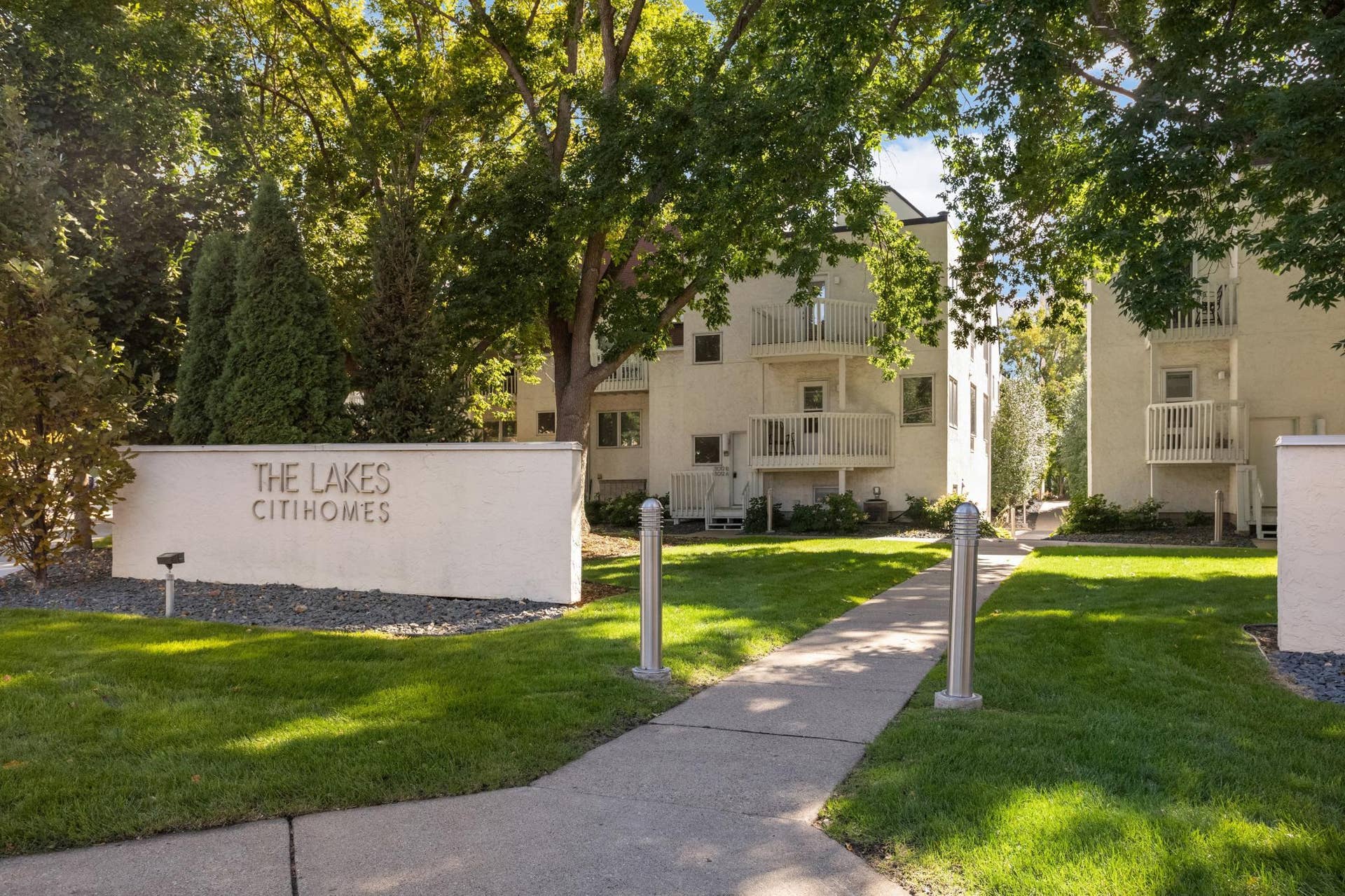 3012 Lake Shore Drive, #B, 83, Minneapolis, MN 55416