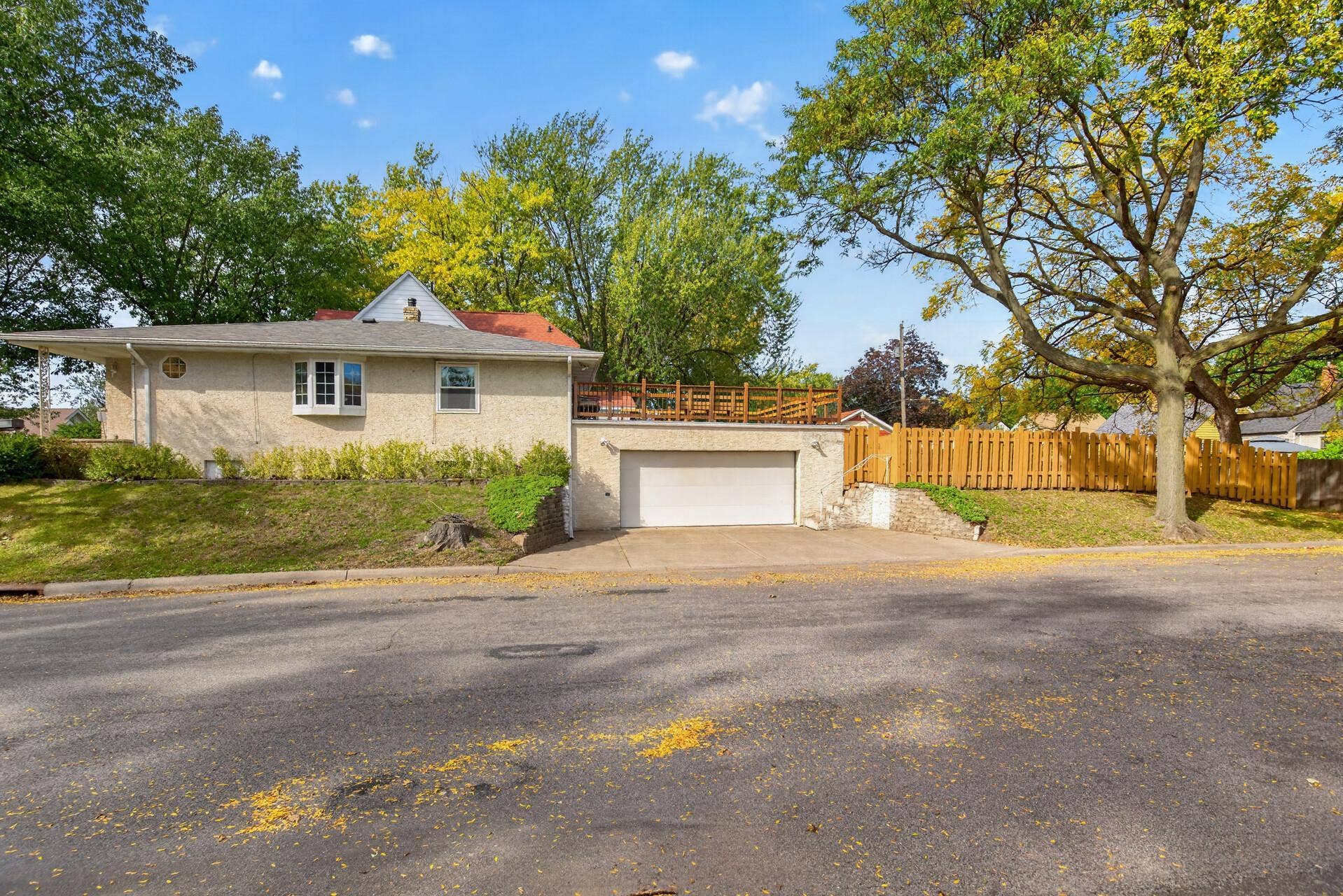 1837 Hawthorne Avenue E, 92, Saint Paul, MN 55119 Garage