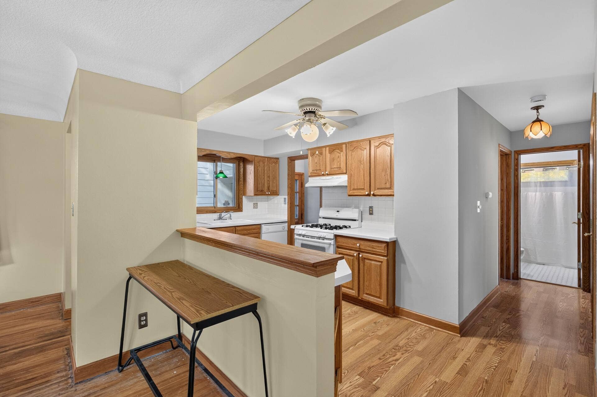 1837 Hawthorne Avenue E, 92, Saint Paul, MN 55119 19_1837_Hawthorne19_mls.jpg