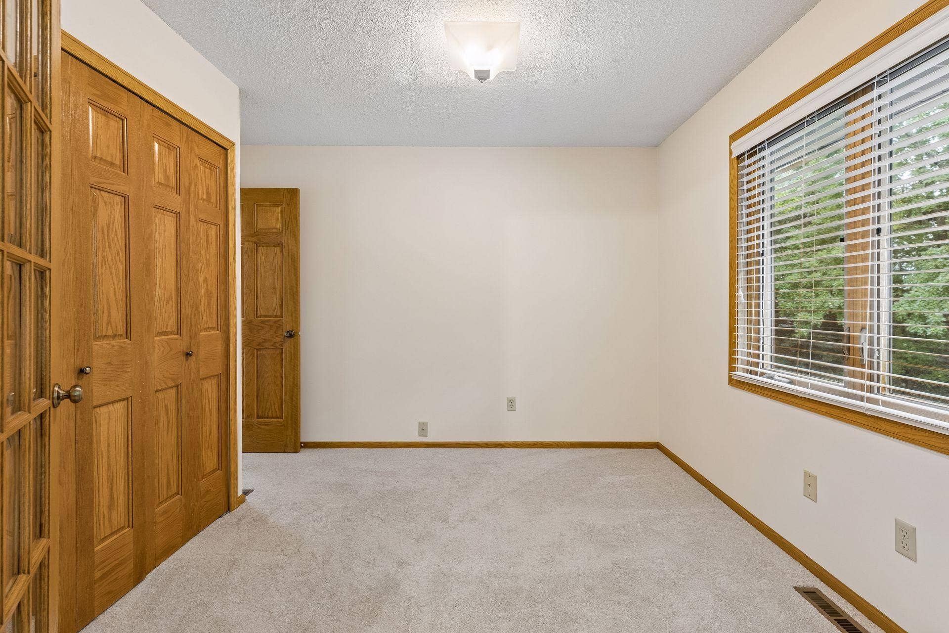 8711 Goldenrod Lane N, Maple Grove, MN 55369
