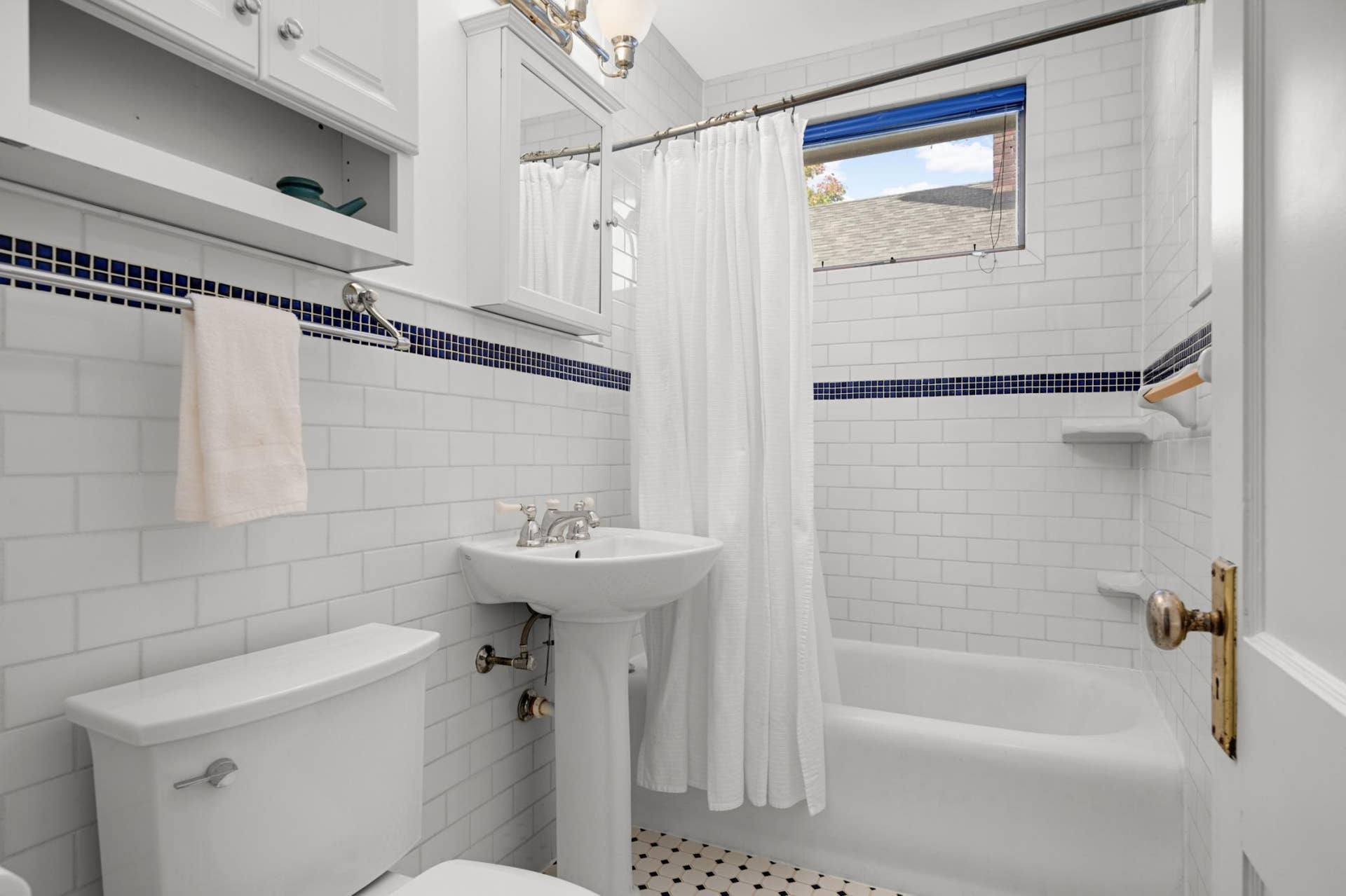 4533 45th Avenue S, 32, Minneapolis, MN 55406 Bathroom tile updated to fit the character of the home