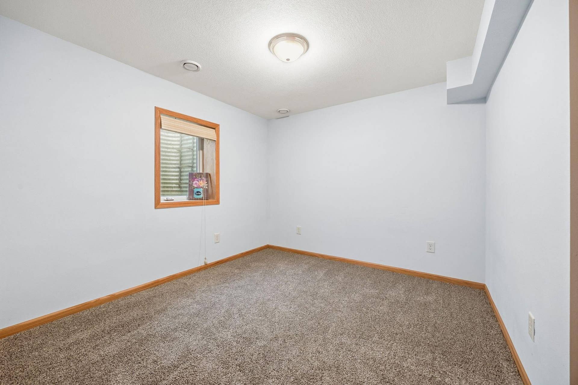 460 Minnesota Street NW, Hutchinson, MN 55350 460 Minnesota Street NW, Hutchinson, MN 55350