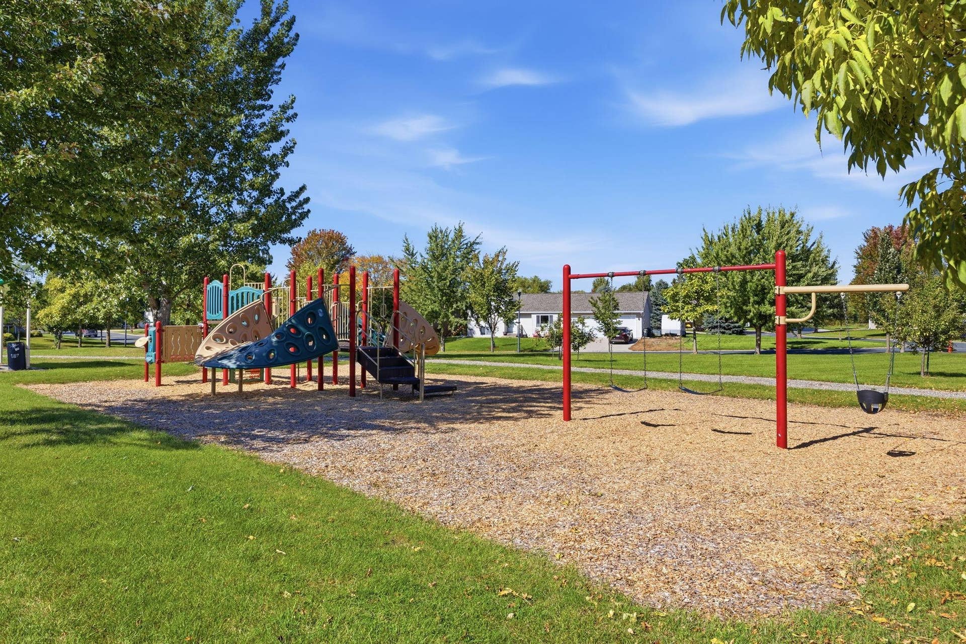 460 Minnesota Street NW, Hutchinson, MN 55350 460 Minnesota Street NW, Hutchinson, MN 55350