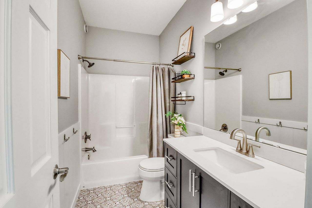 5888 26th Street S, Fargo, ND 58104 Main Floor Full Bath